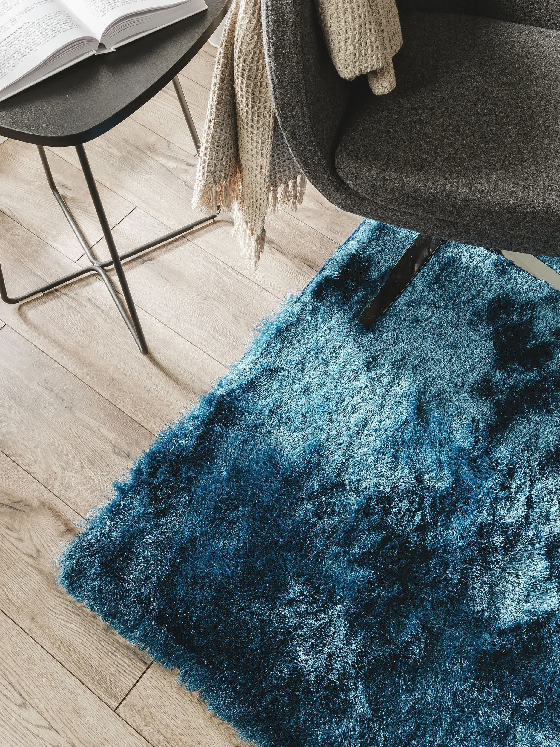 Teppich aus 100% Polyester in Blau mit 100% Polyester hohem Flor von benuta Nest
