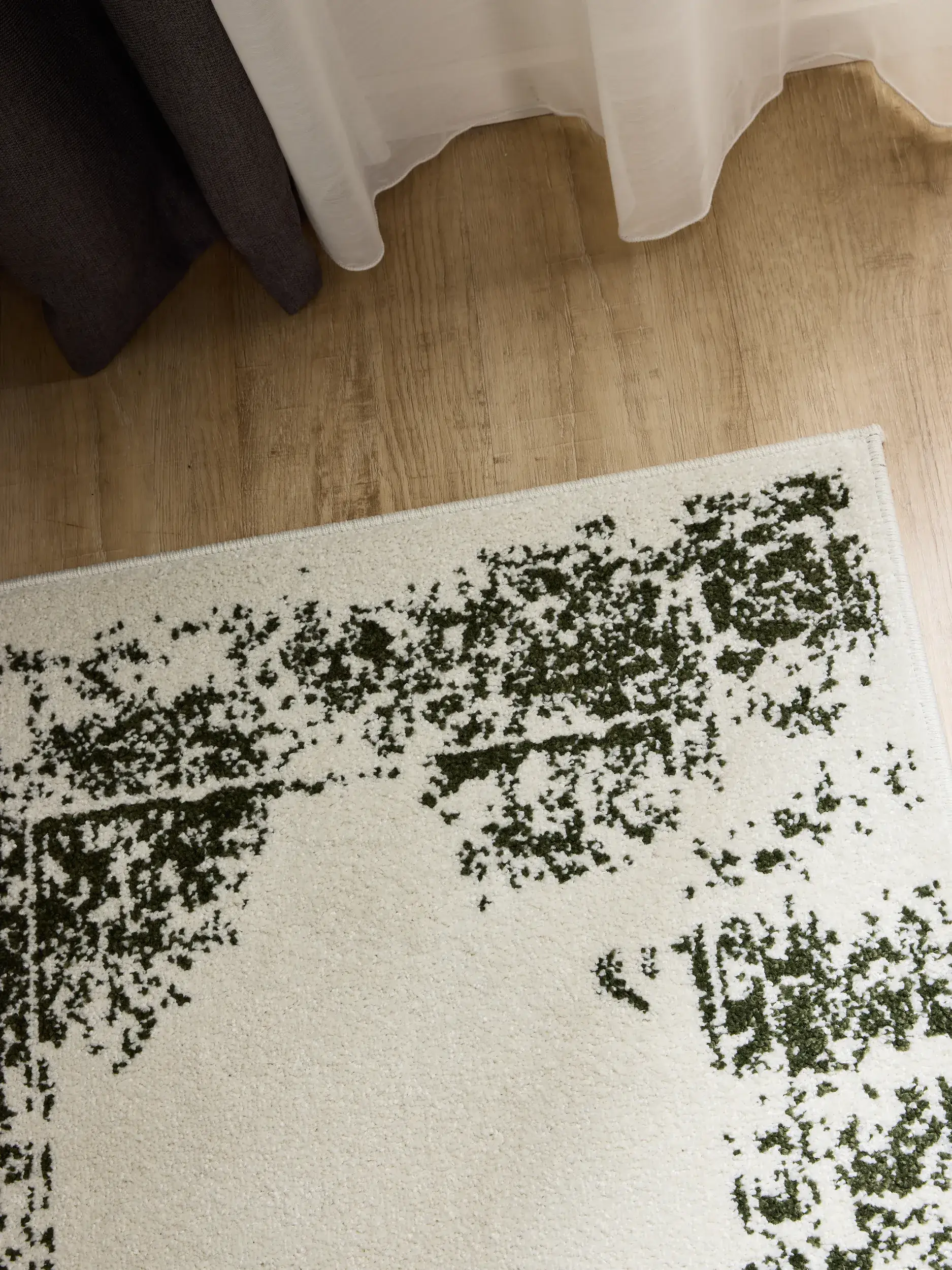 Rug made of 100% Polypropylen in Beige with a 100% Polypropylen high pile by benuta Basic