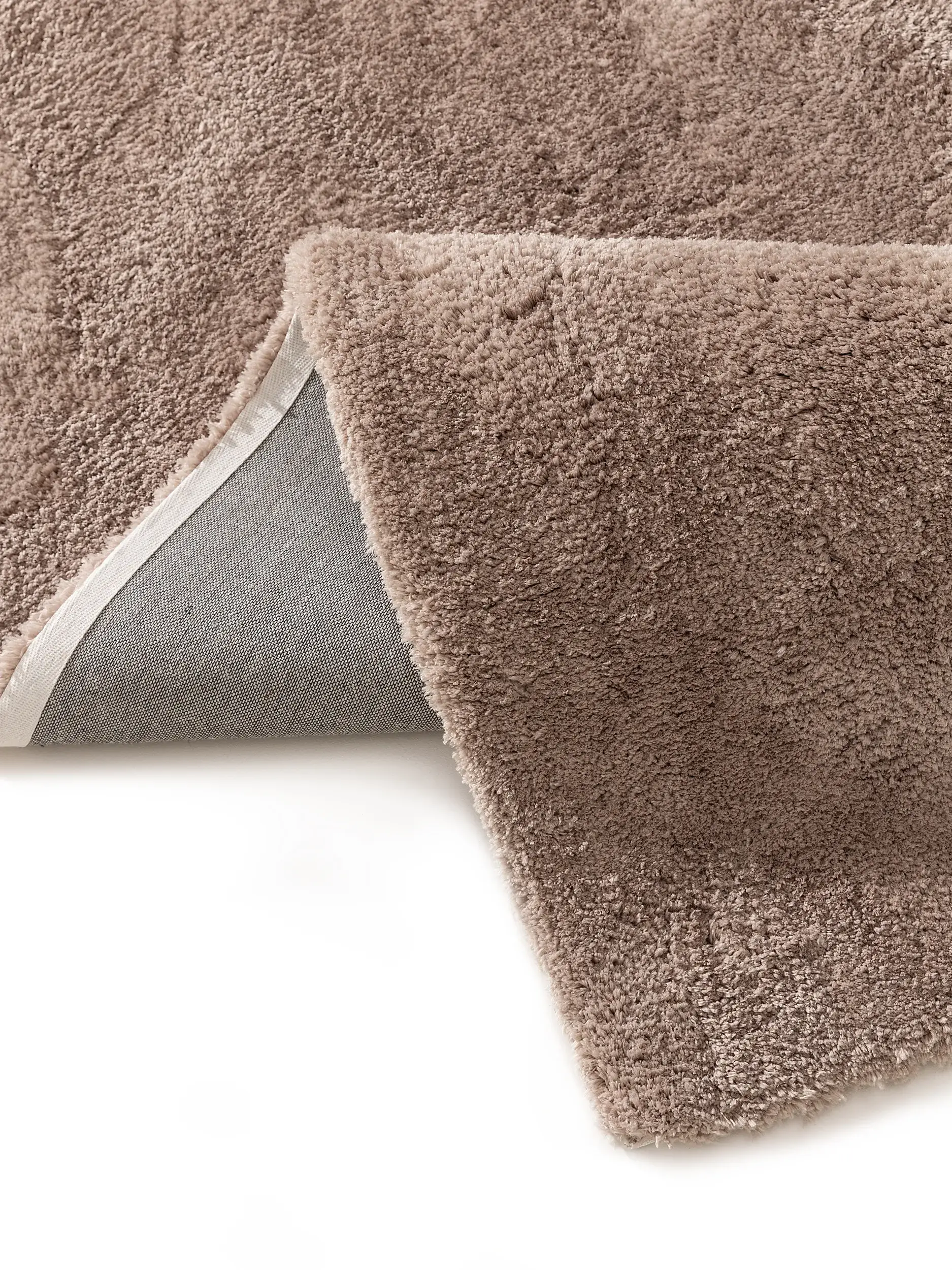 Rug made of 100% Polyester in Taupe with a 100% Polyester high pile by benuta Nest