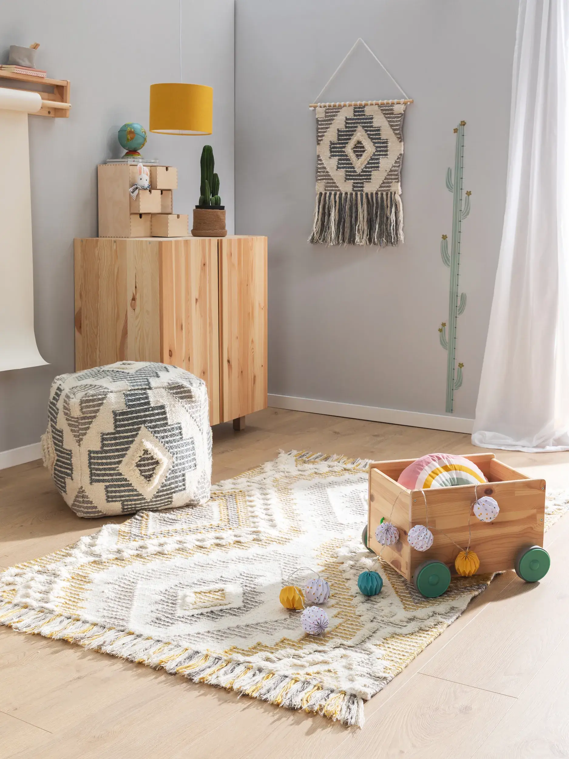 Teppich aus 70% Wolle, 30% Polyester in Gelb mit 70% Wolle, 30% Polyester hohem Flor von Lytte