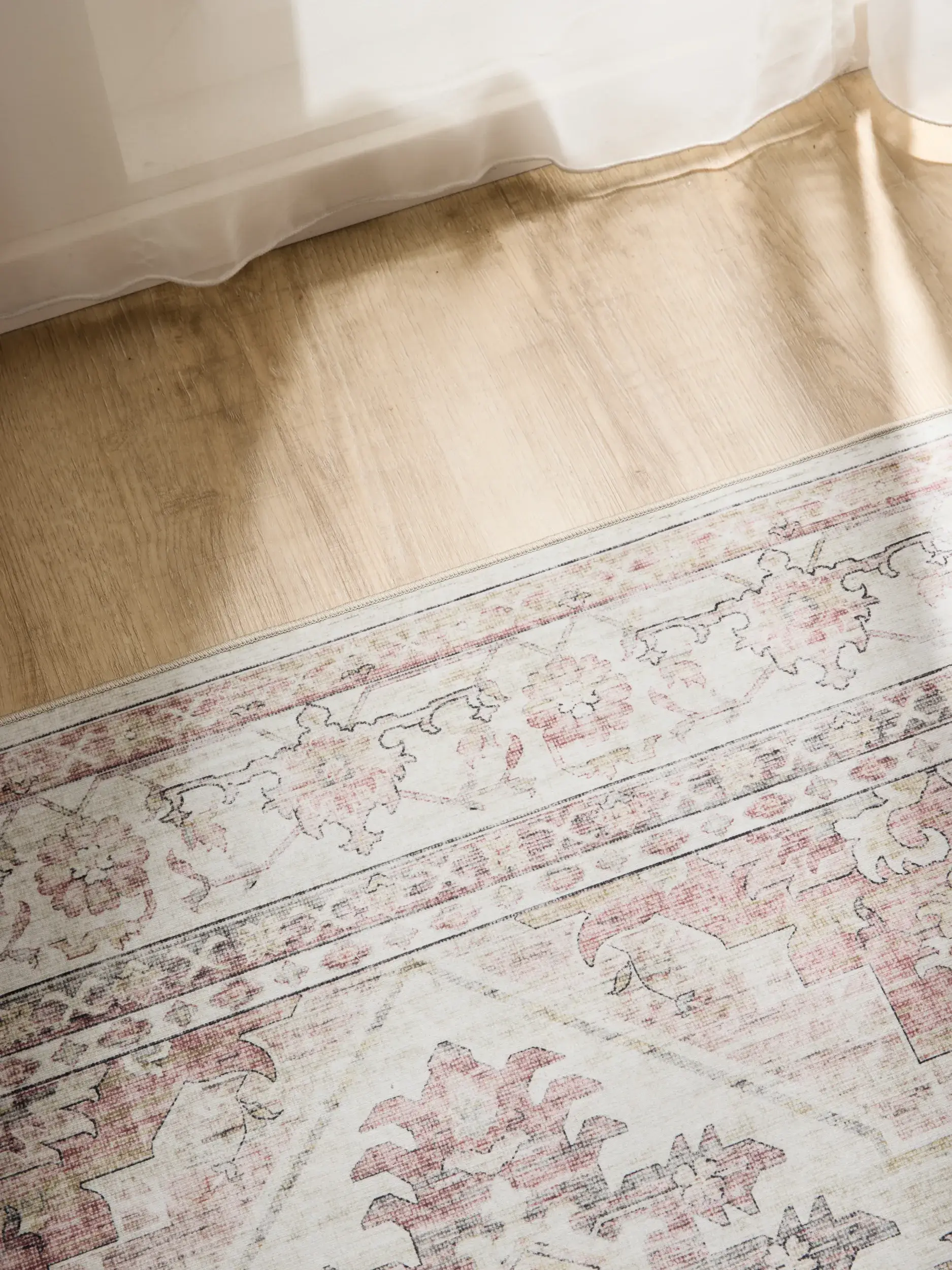 Teppich aus 100% Polyester in Rosa mit 100% Polyester hohem Flor von benuta Basic
