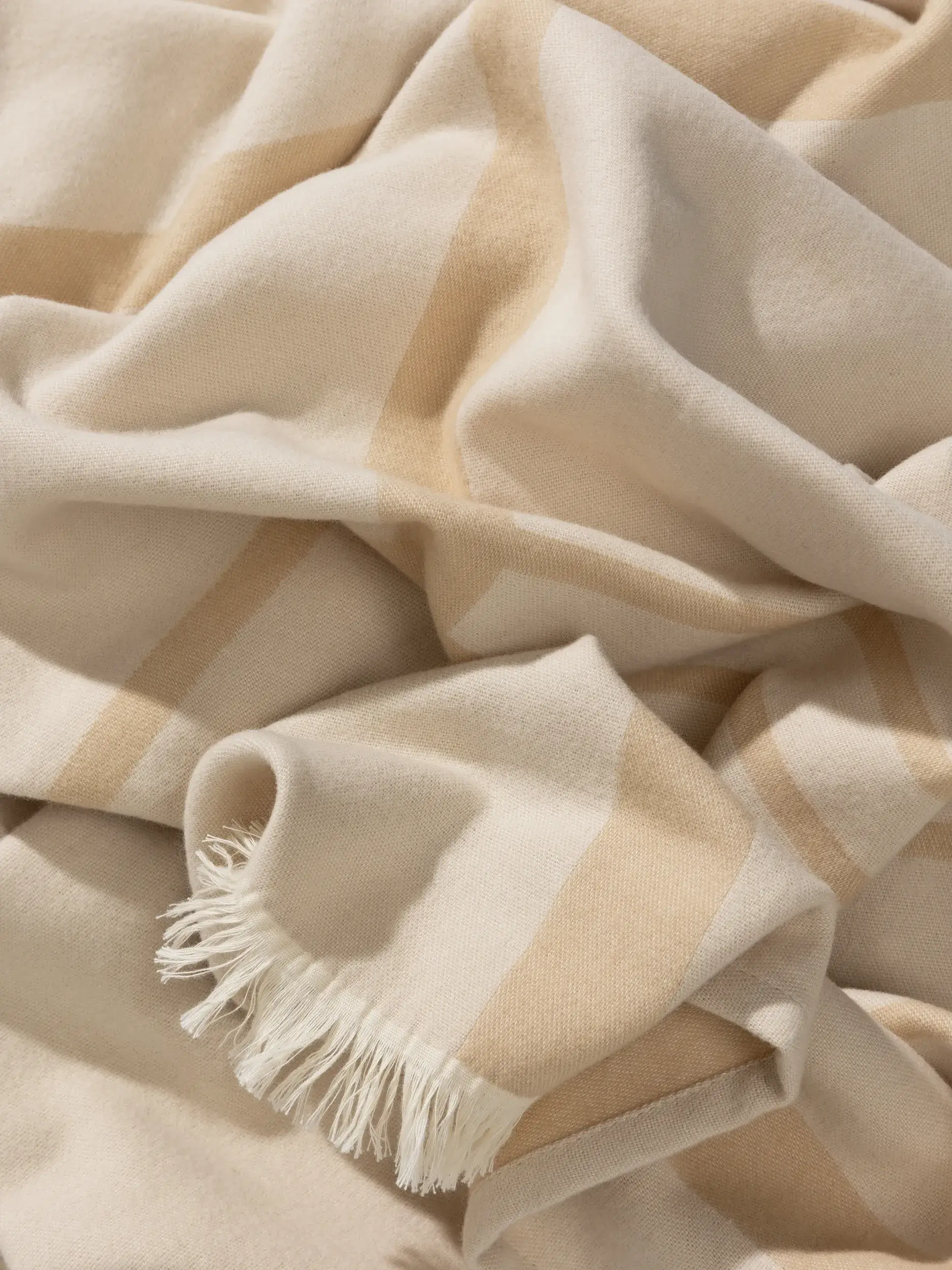 Baumwolldecke Luan Cream/Beige im Design  aus  von benuta Pop