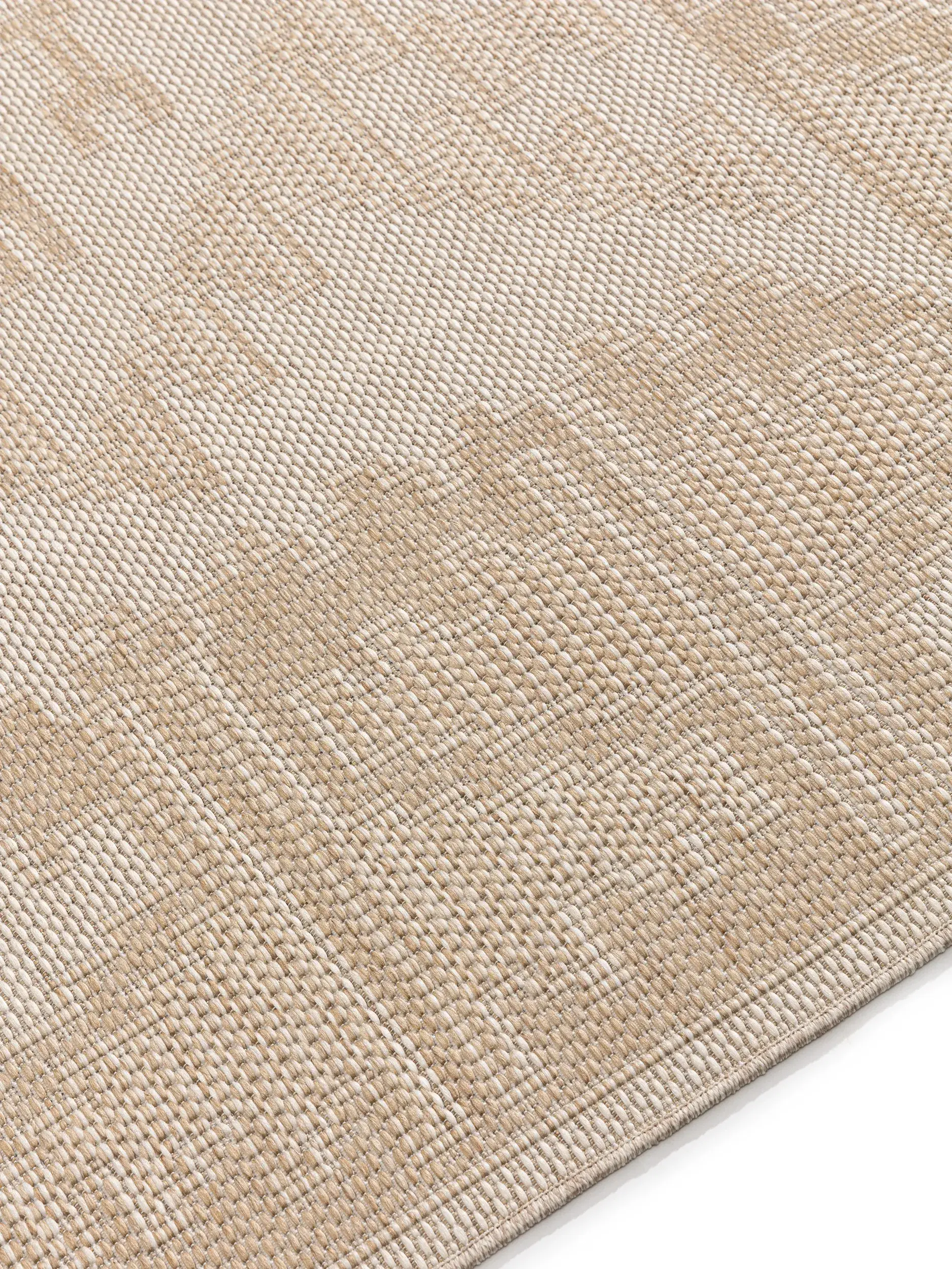 Rug made of 100% Polypropylen in White with a 100% Polypropylen high pile by benuta Nest