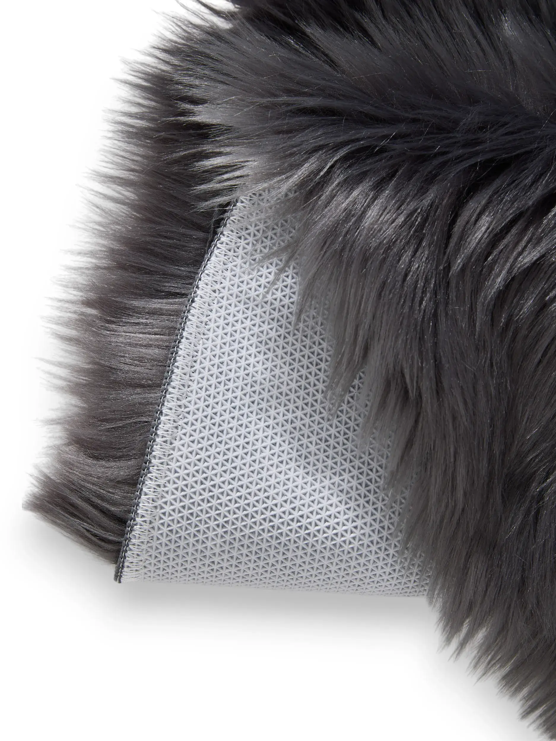 Tappeto di 70% Poliacrilico, 30% Poliestere in Grigio con pelo alto 70% Poliacrilico, 30% Poliestere da benuta POP