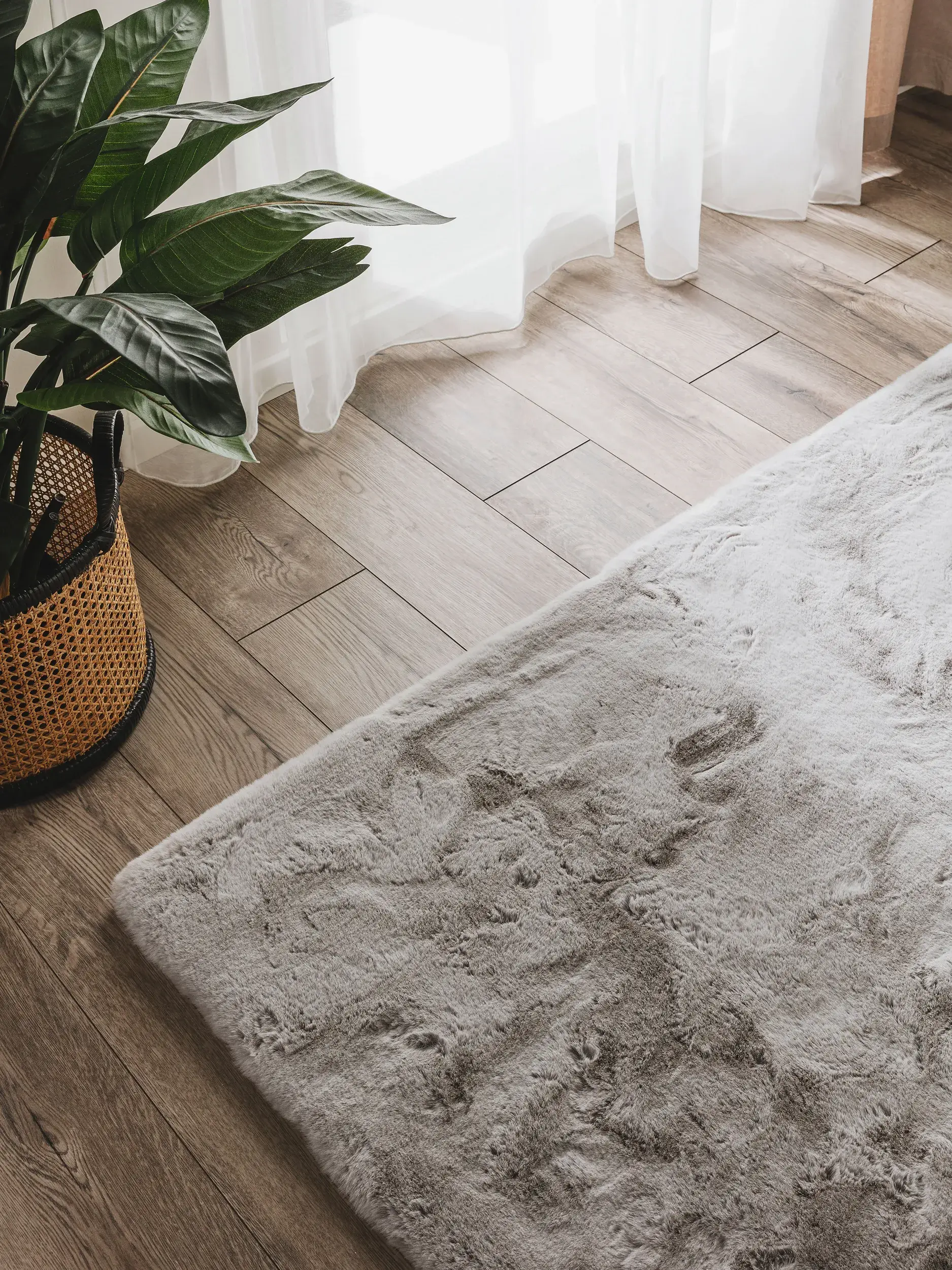 Teppich aus 100% Polyester in Grau mit 100% Polyester hohem Flor von benuta Nest