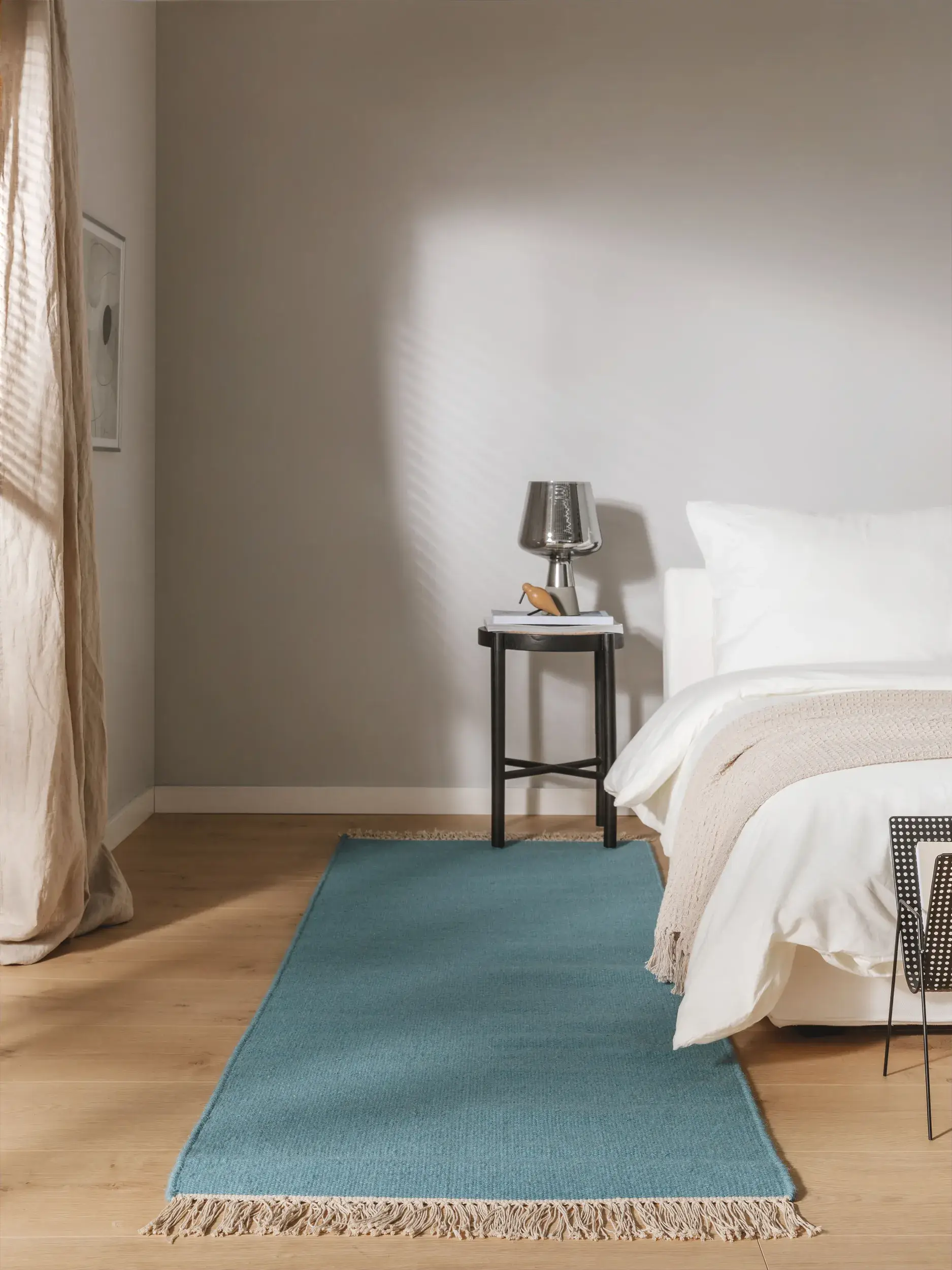 Rug made of 80% Wolle, 20% Baumwolle in Blau with a 80% Wolle, 20% Baumwolle high pile by benuta Pop