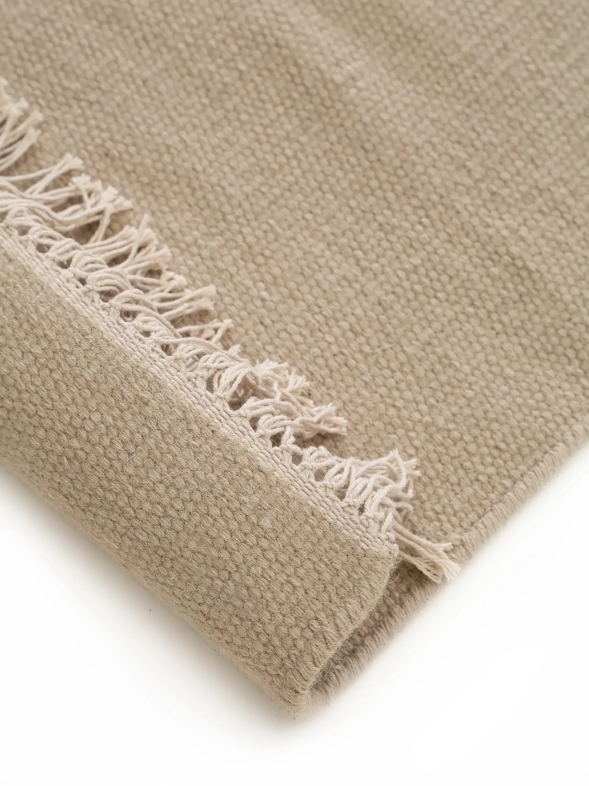 Rug made of 80% Wolle, 20% Baumwolle in Beige with a 80% Wolle, 20% Baumwolle high pile by benuta Pop