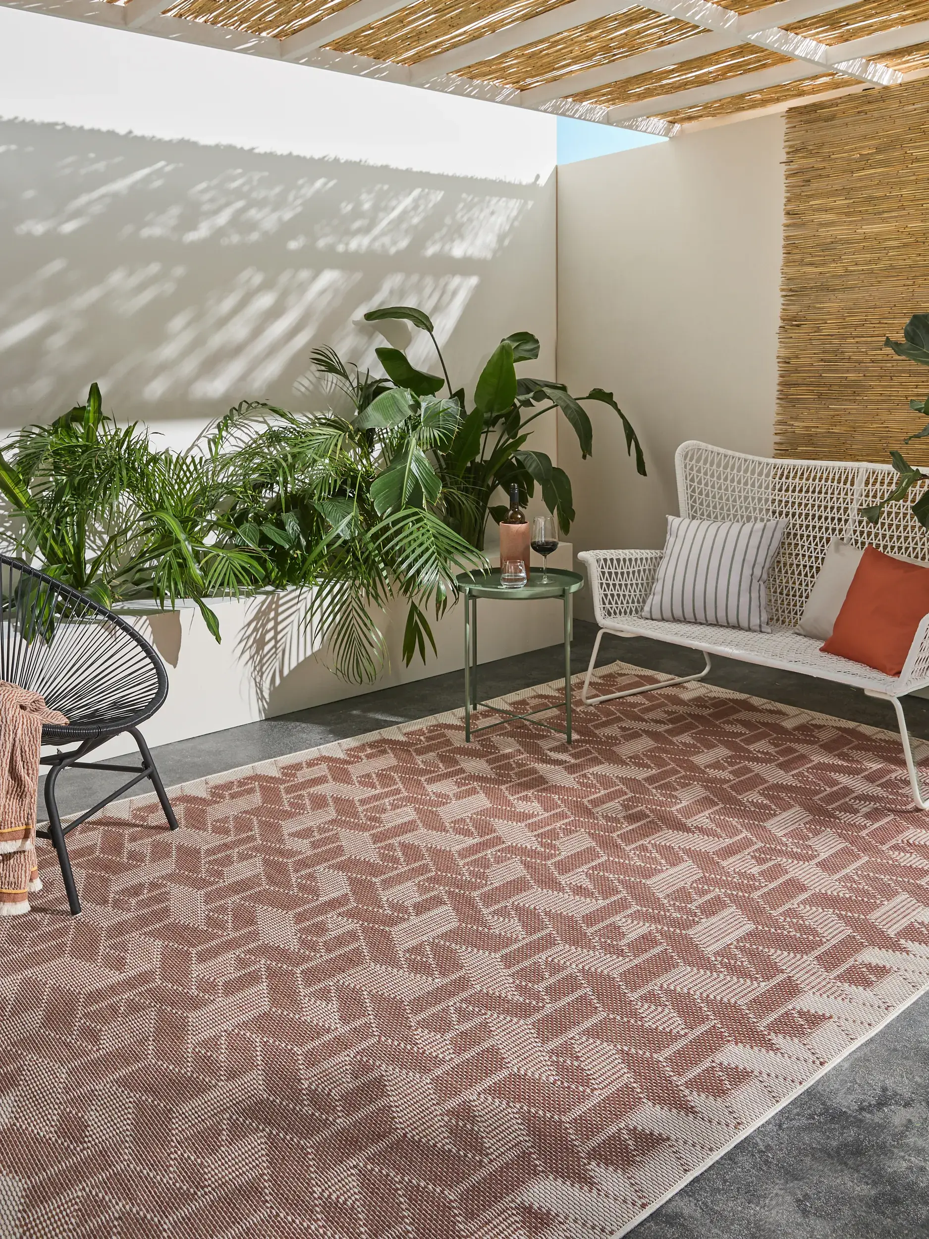 Teppich aus 100% Polypropylen in Braun mit 100% Polypropylen hohem Flor von benuta Nest