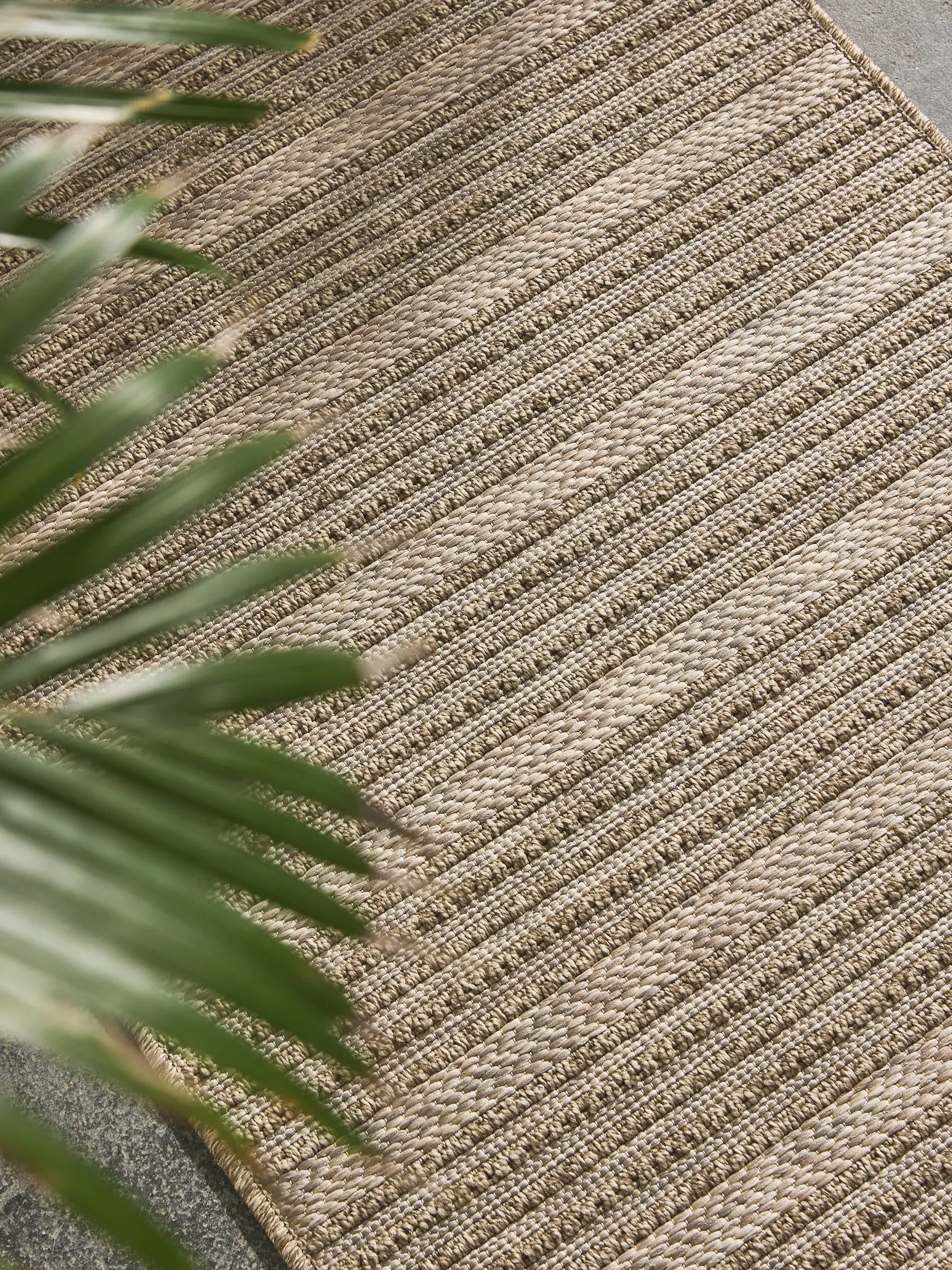 Rug made of 100% Polypropylen in Beige with a 100% Polypropylen high pile by benuta Nest