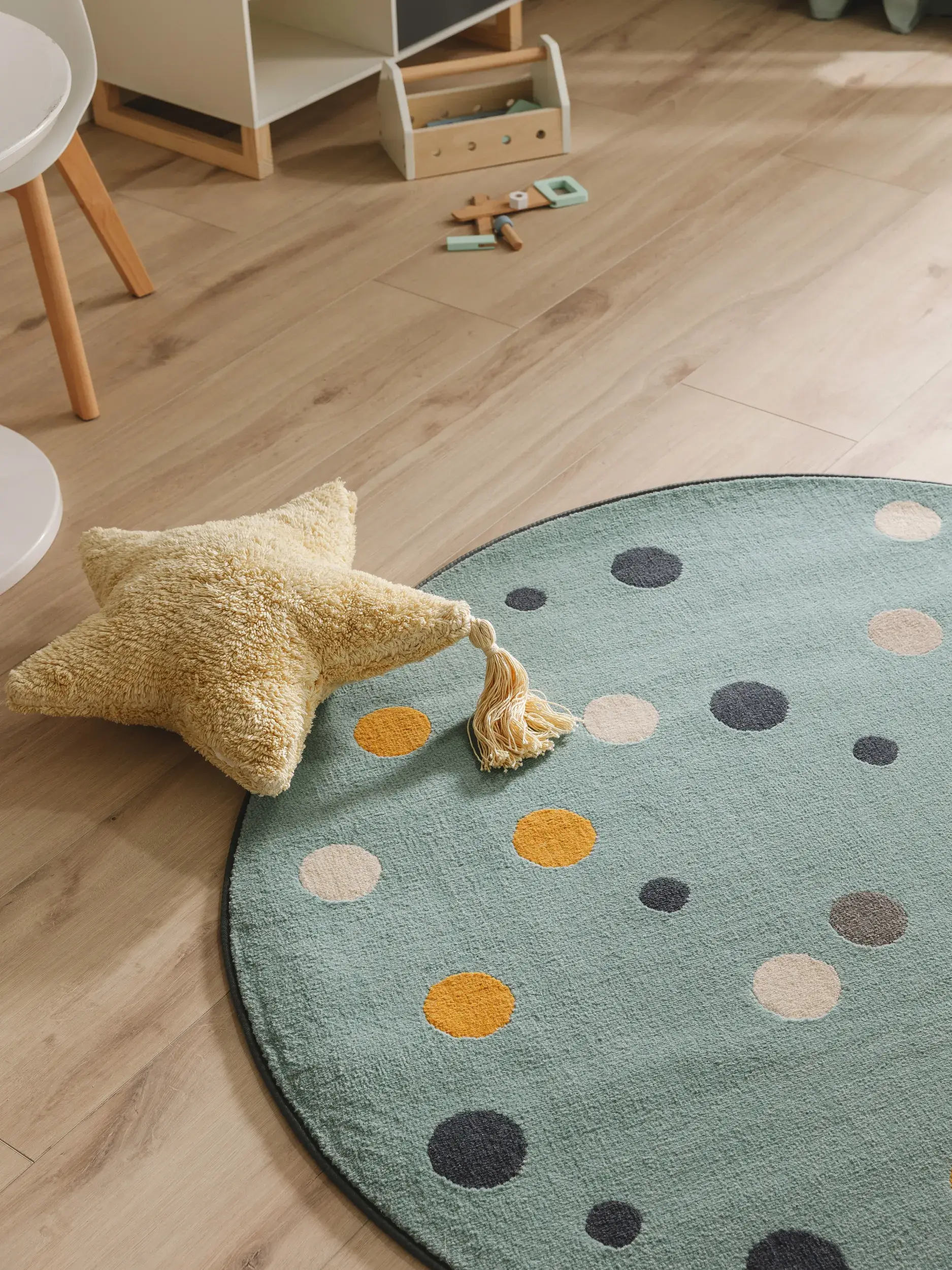 Alfombra de 100% Polipropileno en Multicolor con un pelo de {{Placeholder_Pile Height}} de altura de Lytte