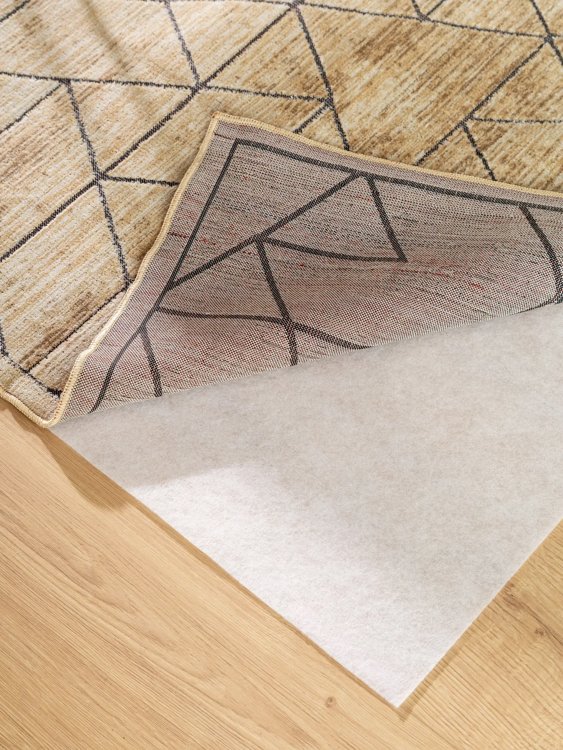 Rug made of 100% Polyester in Beige with a 100% Polyester high pile by benuta