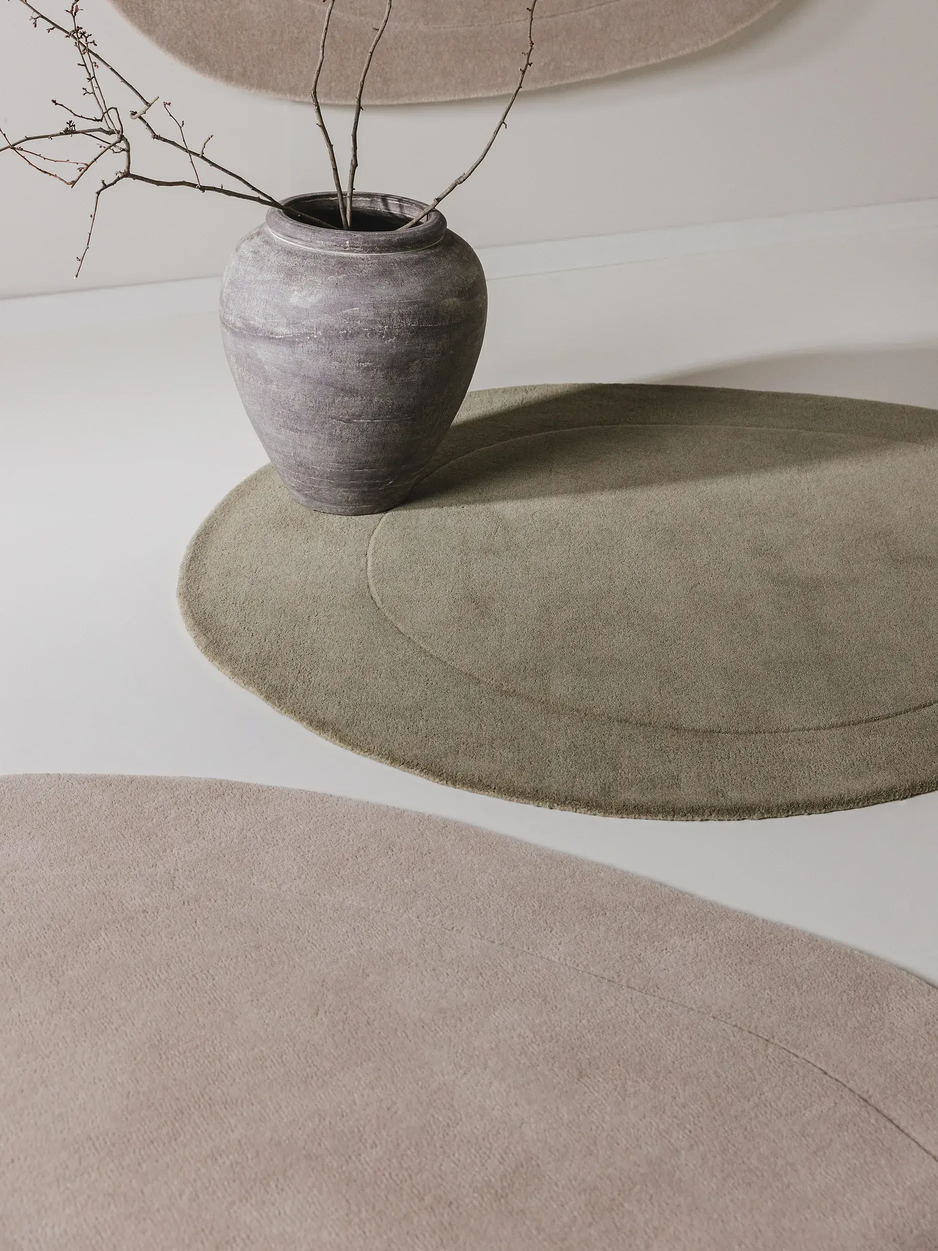 Teppe av 100% Wolle i Beige med 100% Wolle høy lugg fra benuta Pure