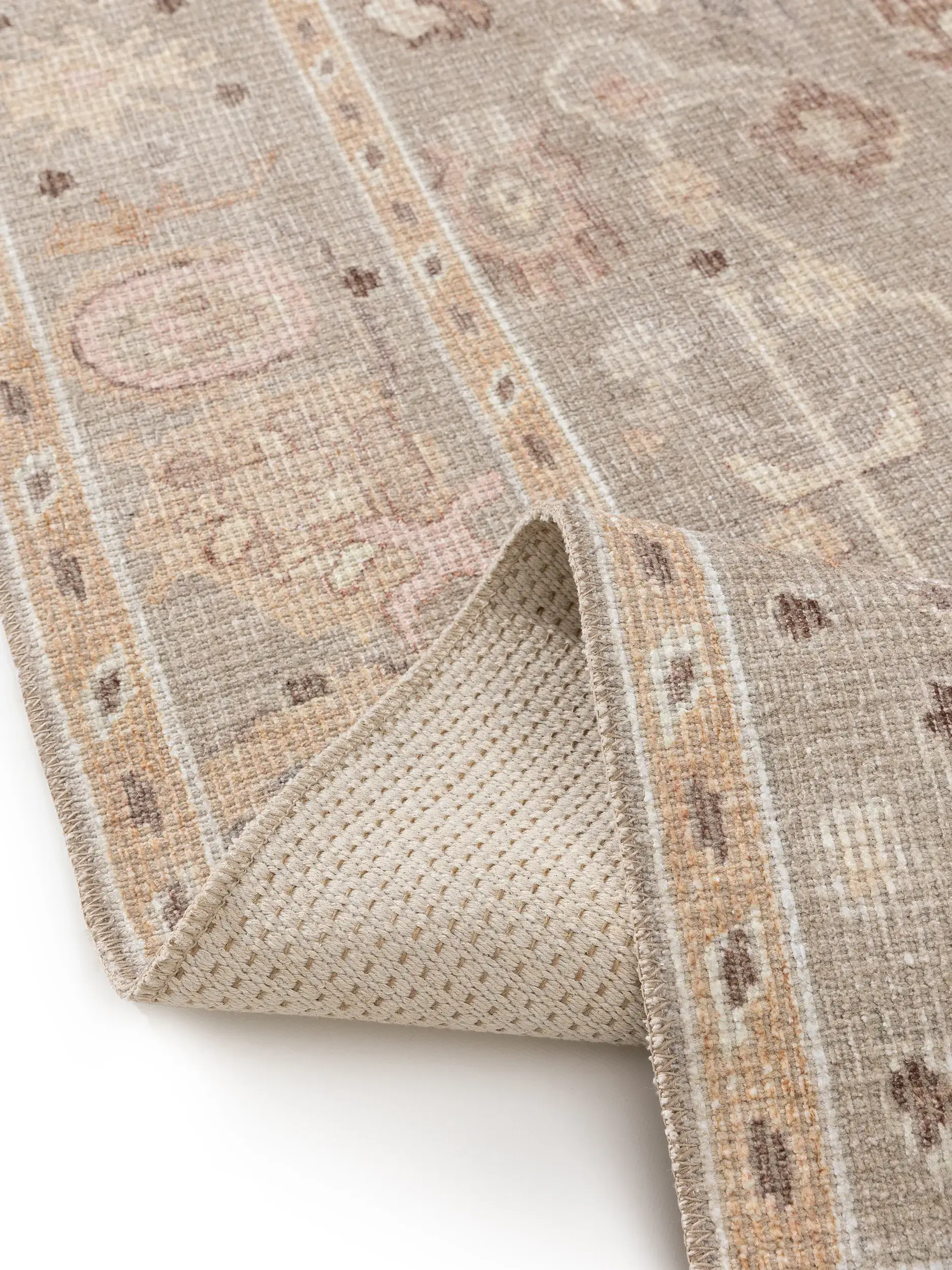 Tapijt van 50% Polyester, 50% Polykatoen in Beige met een 50% Polyester, 50% Polykatoen hoge pool van benuta nest