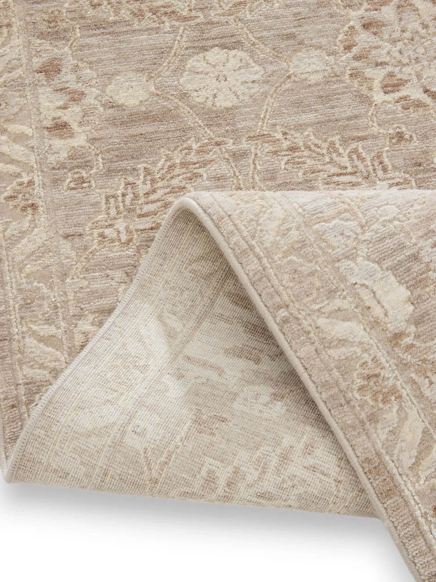 Teppe Aria av 90% Polyester, 10% Viskose i Grå fra benuta Finest