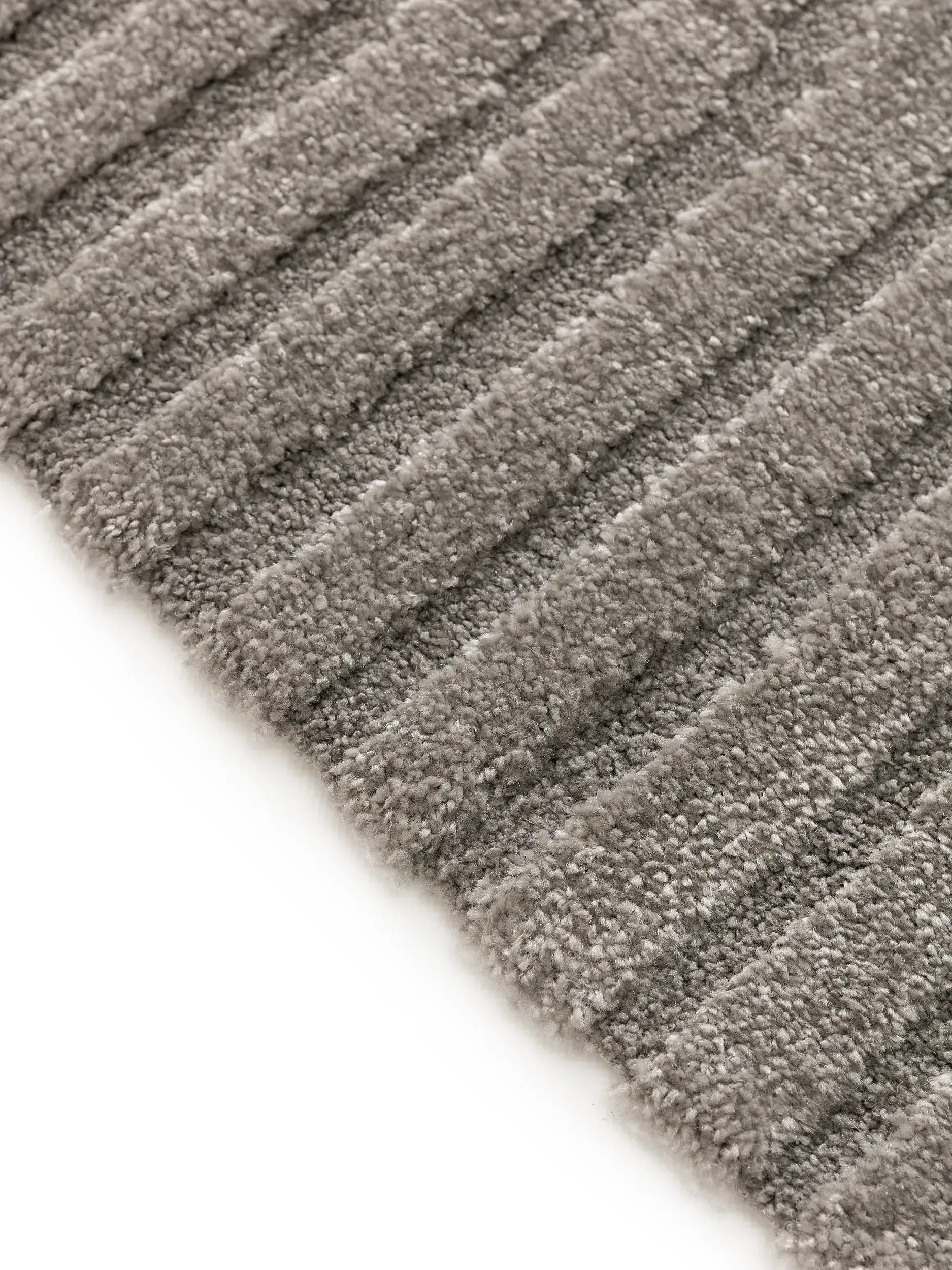 Tapijt van 60% Polypropyleen, 40% Polyester in Grijs met een 60% Polypropyleen, 40% Polyester hoge pool van benuta nest