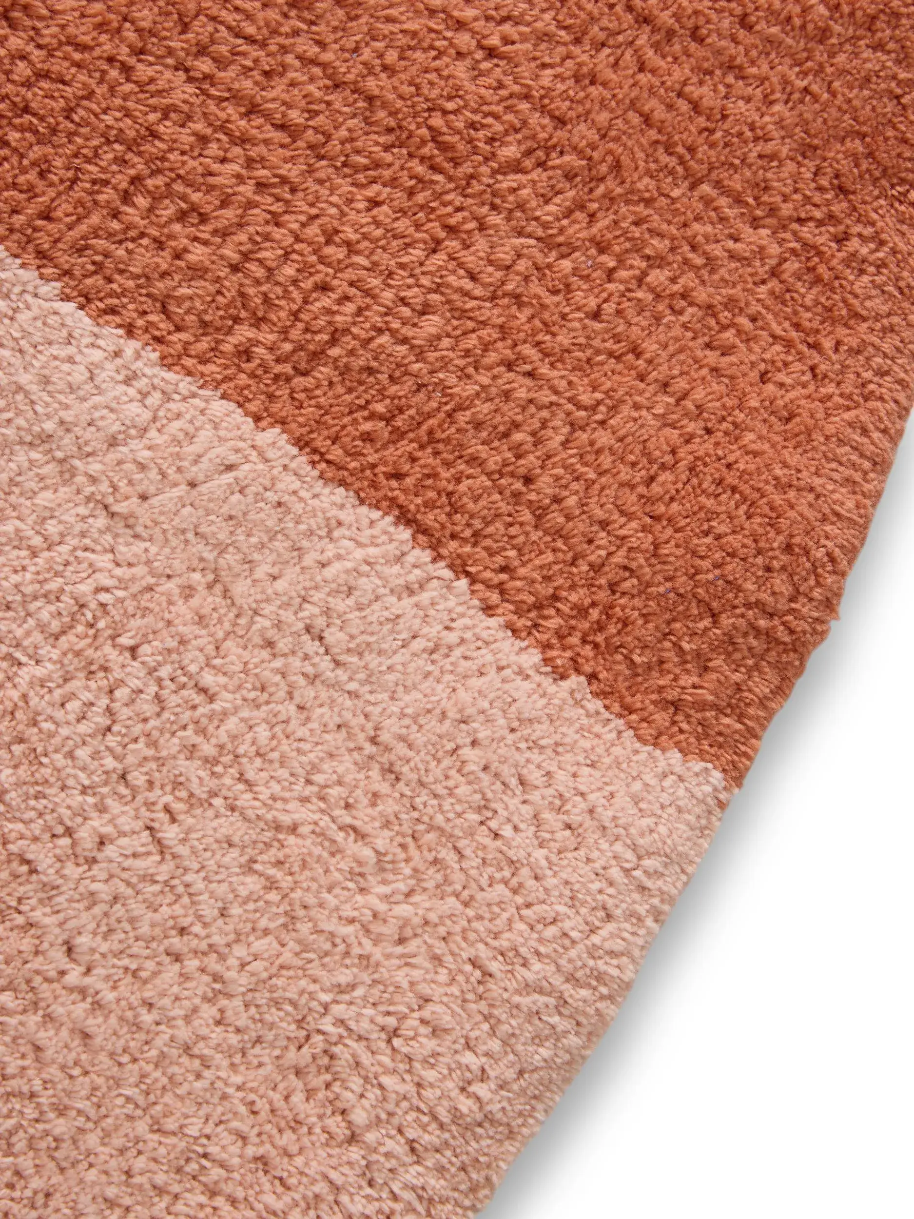 Teppich aus 100% Recyklovaná Bavlna in Růžová mit 100% Recyklovaná Bavlna hohem Flor von Lytte