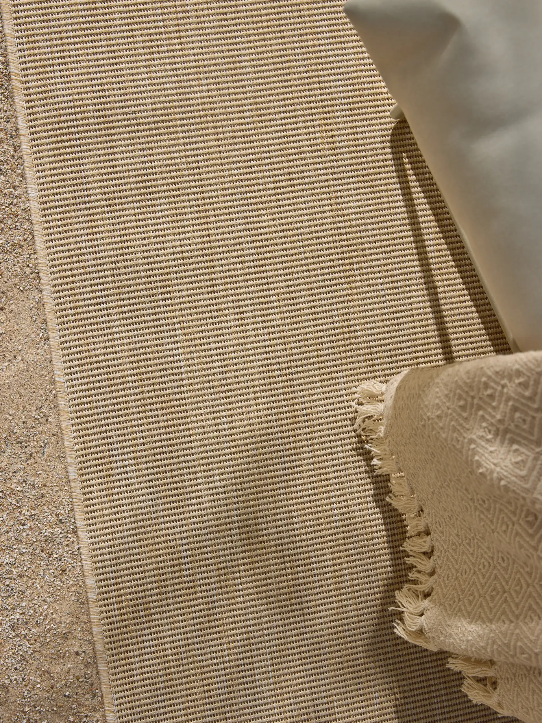 Rug made of 100% Polypropylen in Beige with a 100% Polypropylen high pile by benuta Nest