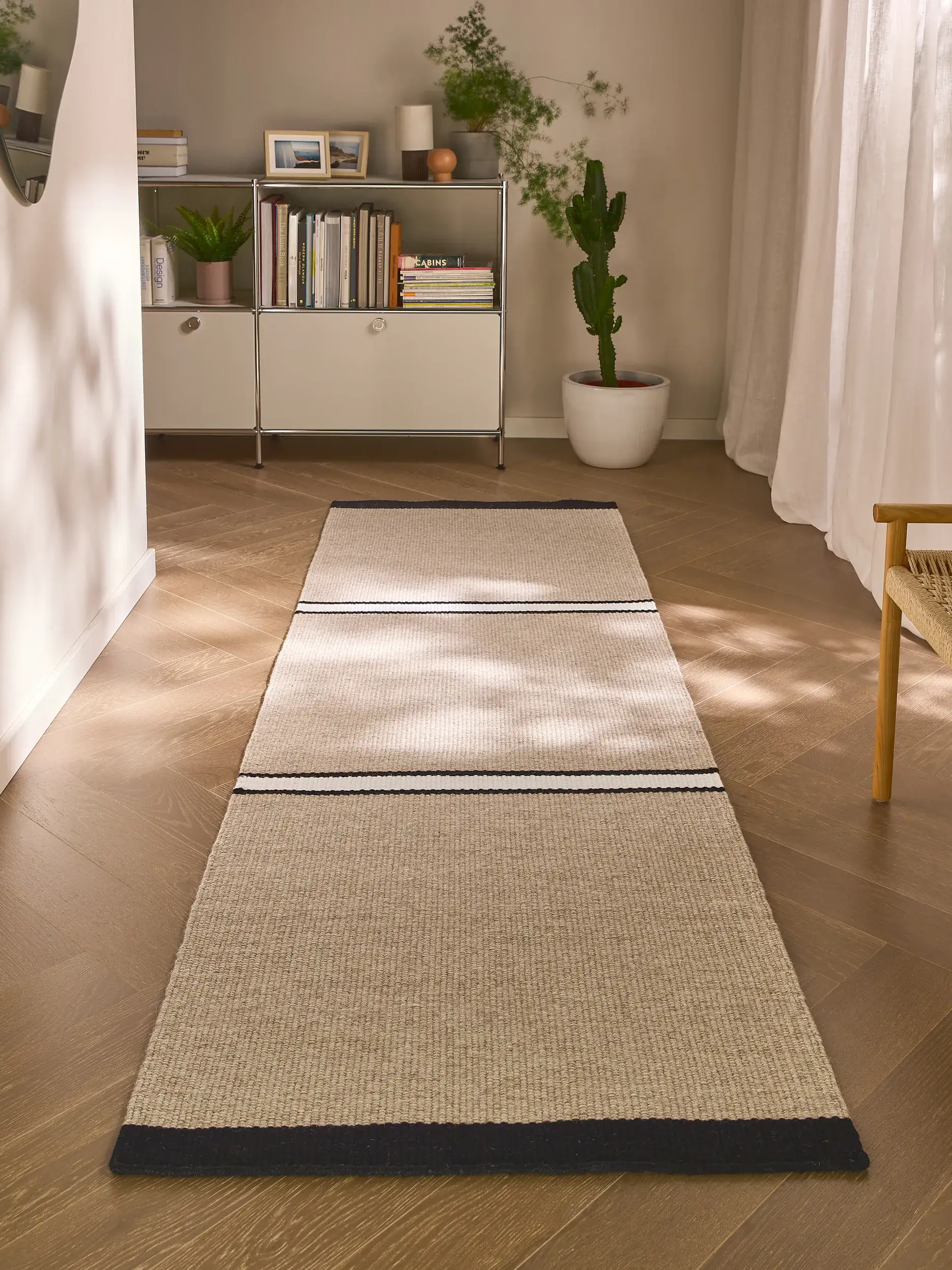 Teppich aus 100% Wolle in Beige mit 100% Wolle hohem Flor von benuta Pure