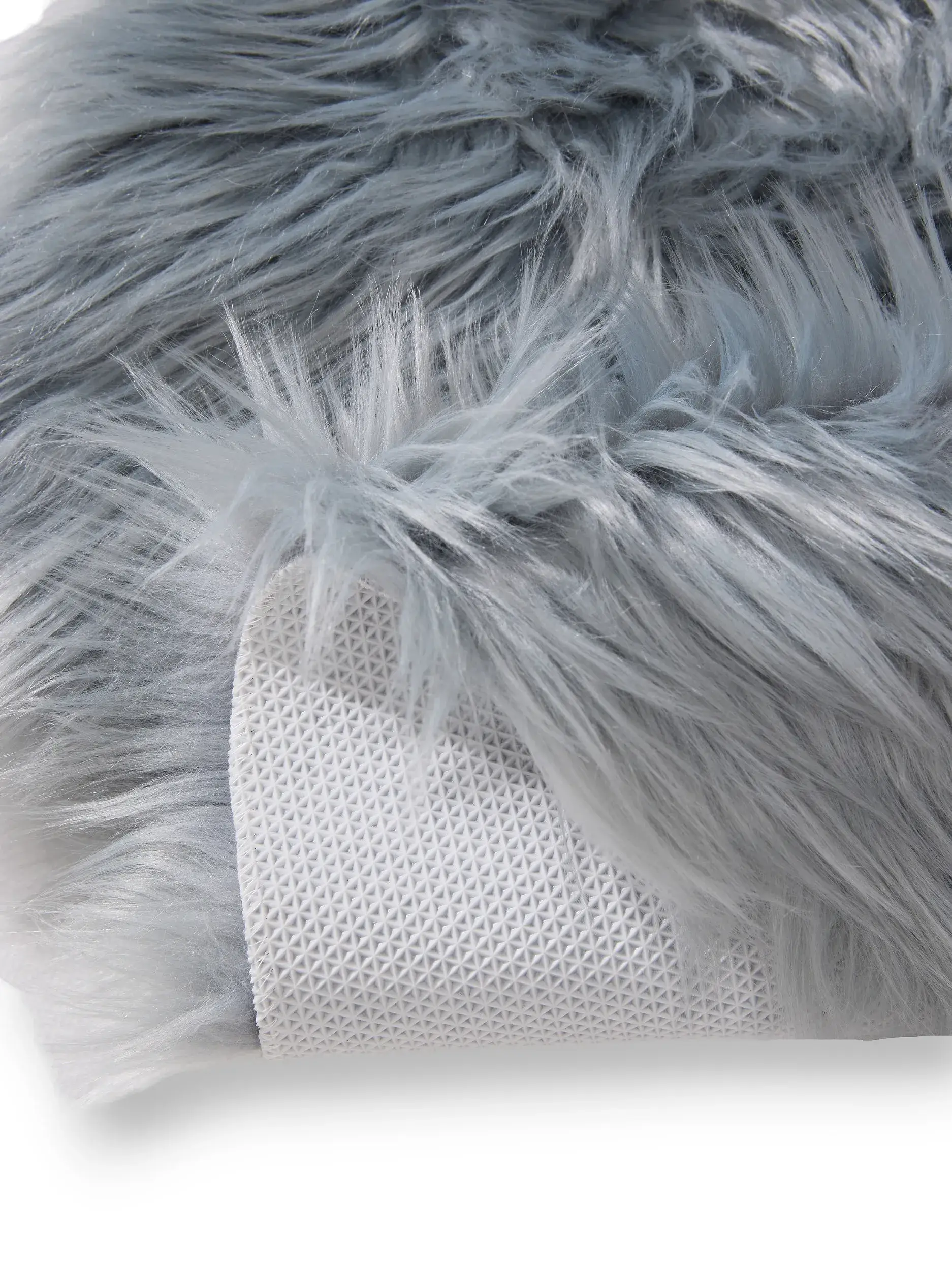 Matto 70% Polyacryl, 30% Polyestera värissä Blau 70% Polyacryl, 30% Polyester korkealla nukalla merkiltä benuta Pop