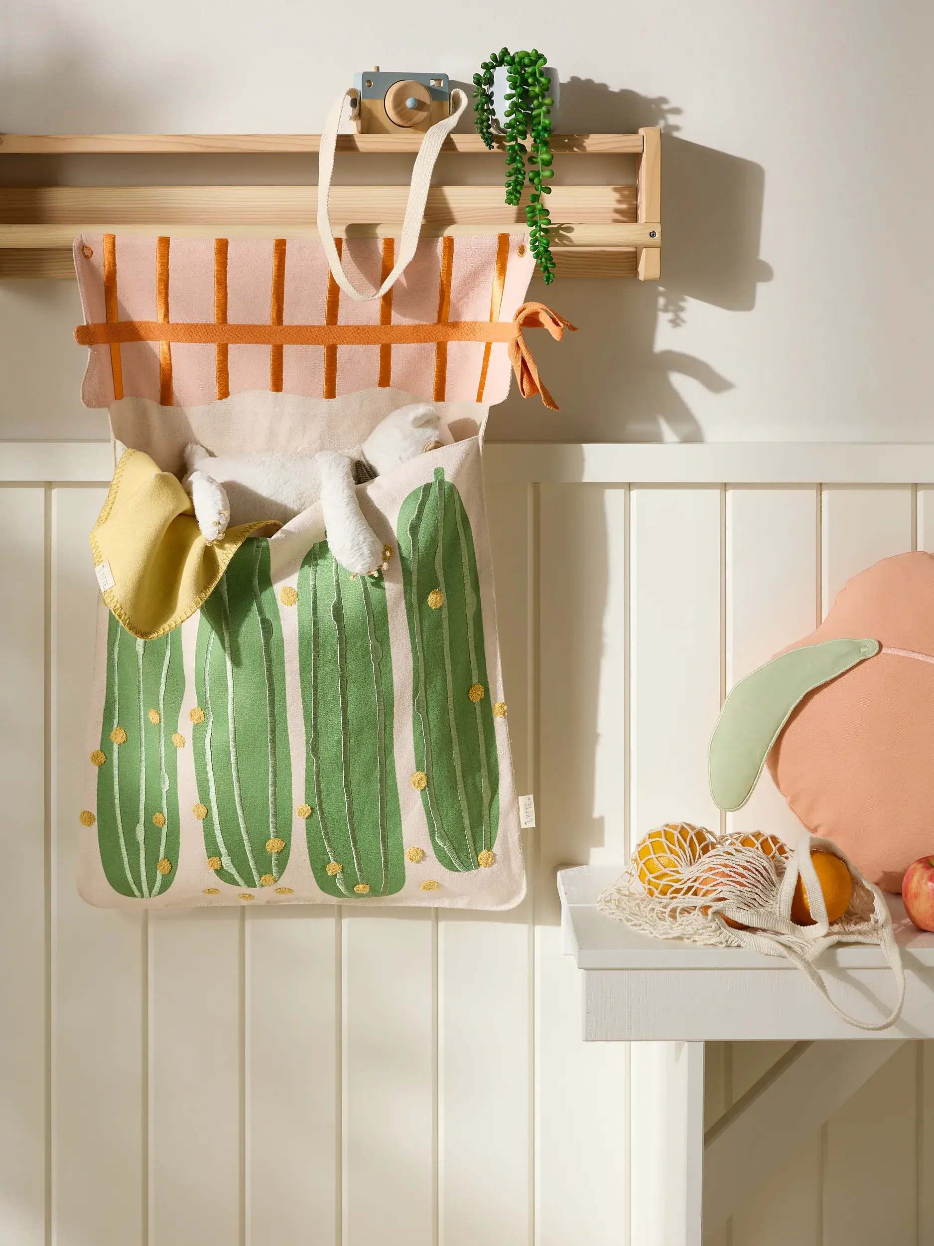 Nástěnná dekorace Franzi Vícebarevné od Lytte