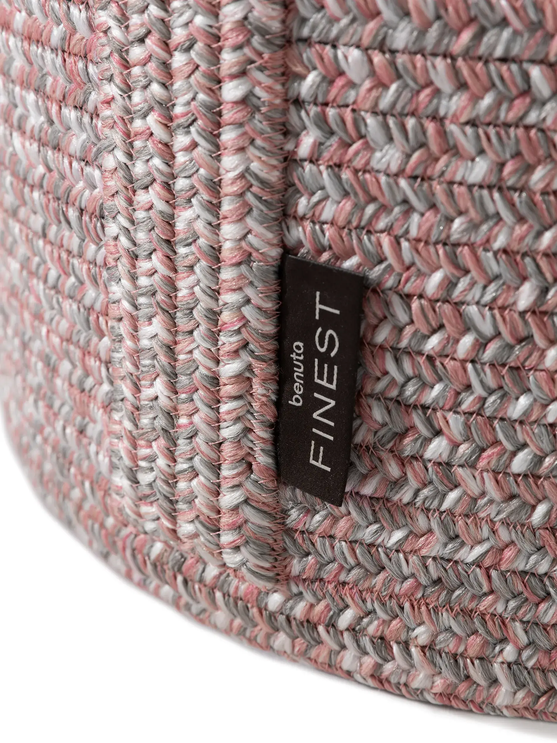 In- & Outdoor Pouf Noe Rosa Einfarbig-suunnittelussa, valmistettu 100% polypropeeniaista, benuta Finestin toimesta