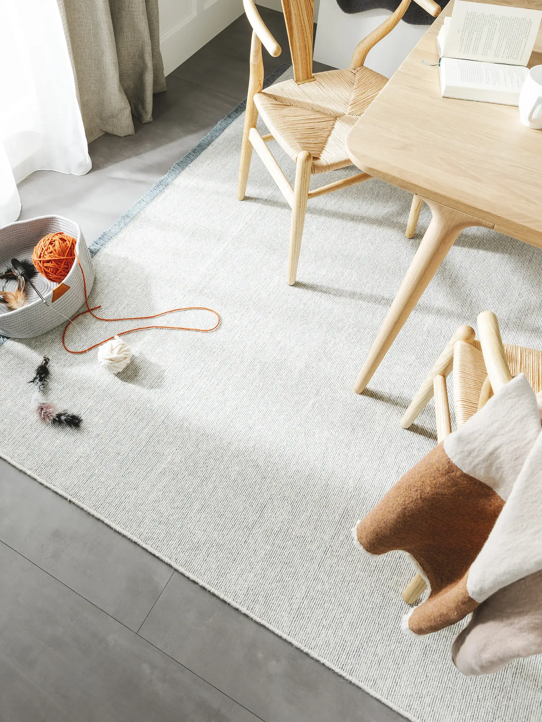 Teppich aus 70% Wolle, 30% Baumwolle in Blau mit 70% Wolle, 30% Baumwolle hohem Flor von benuta Nest