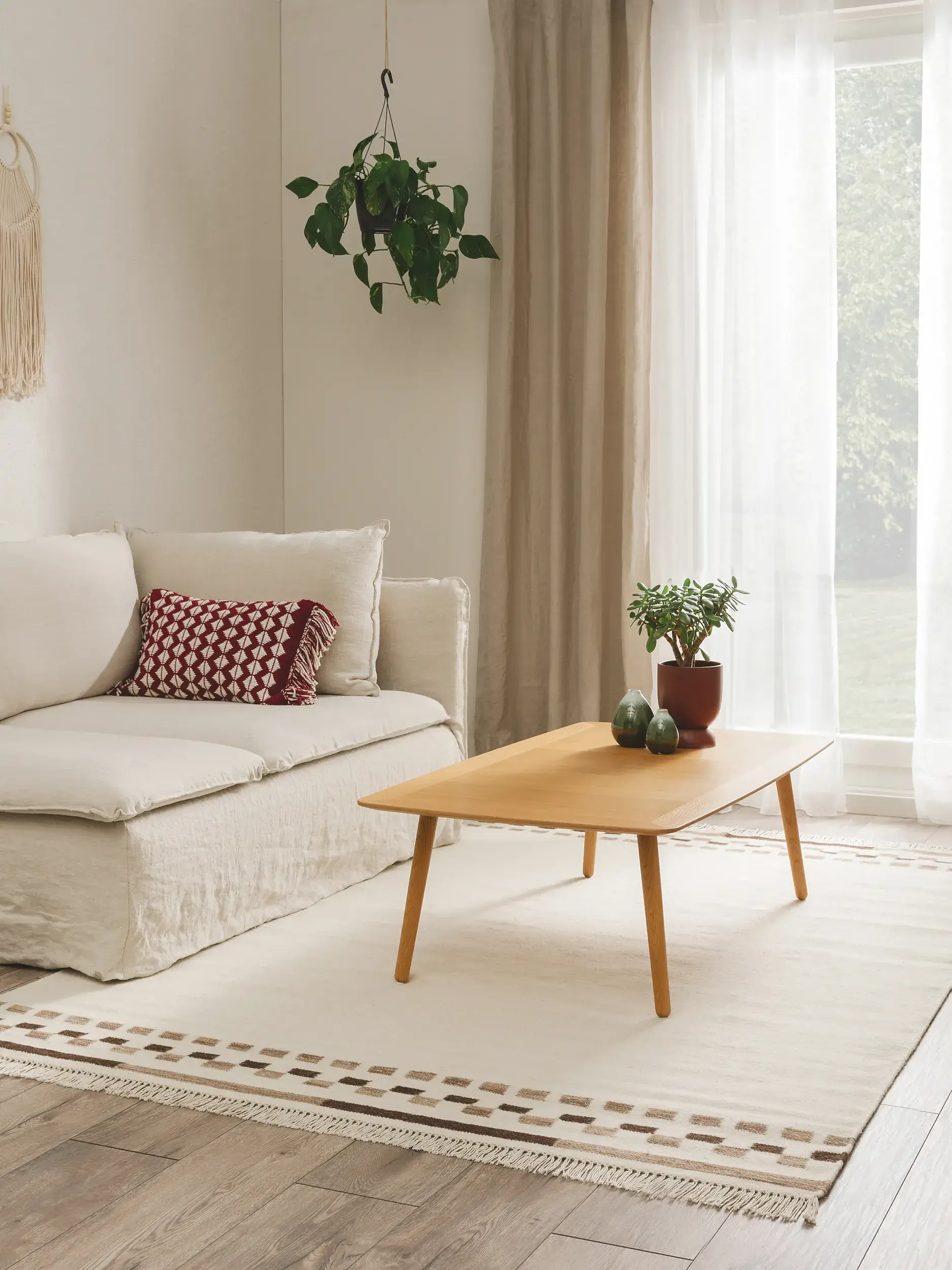 Tappeto di 80% Lana, 20% Cotone in Bianco con pelo alto 80% Lana, 20% Cotone da benuta pure