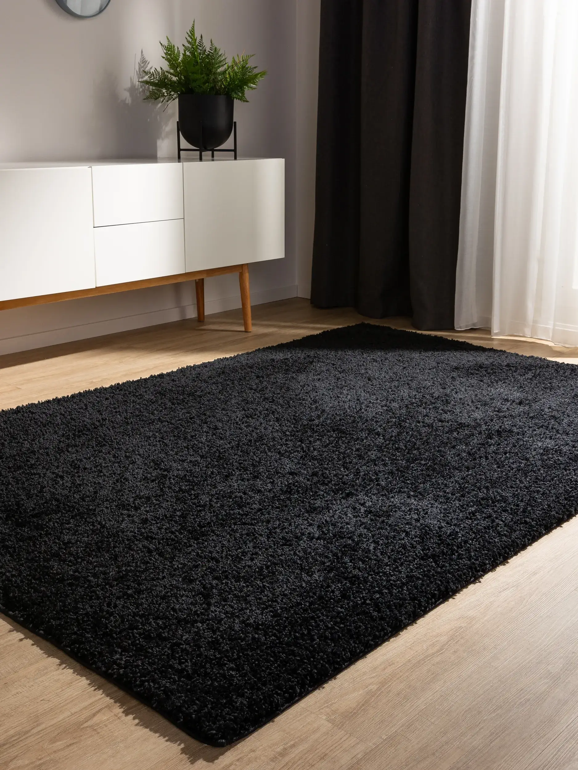 Tapete de 100% Polypropylen em Schwarz com pelo de 100% Polypropylen de altura da benuta Basic