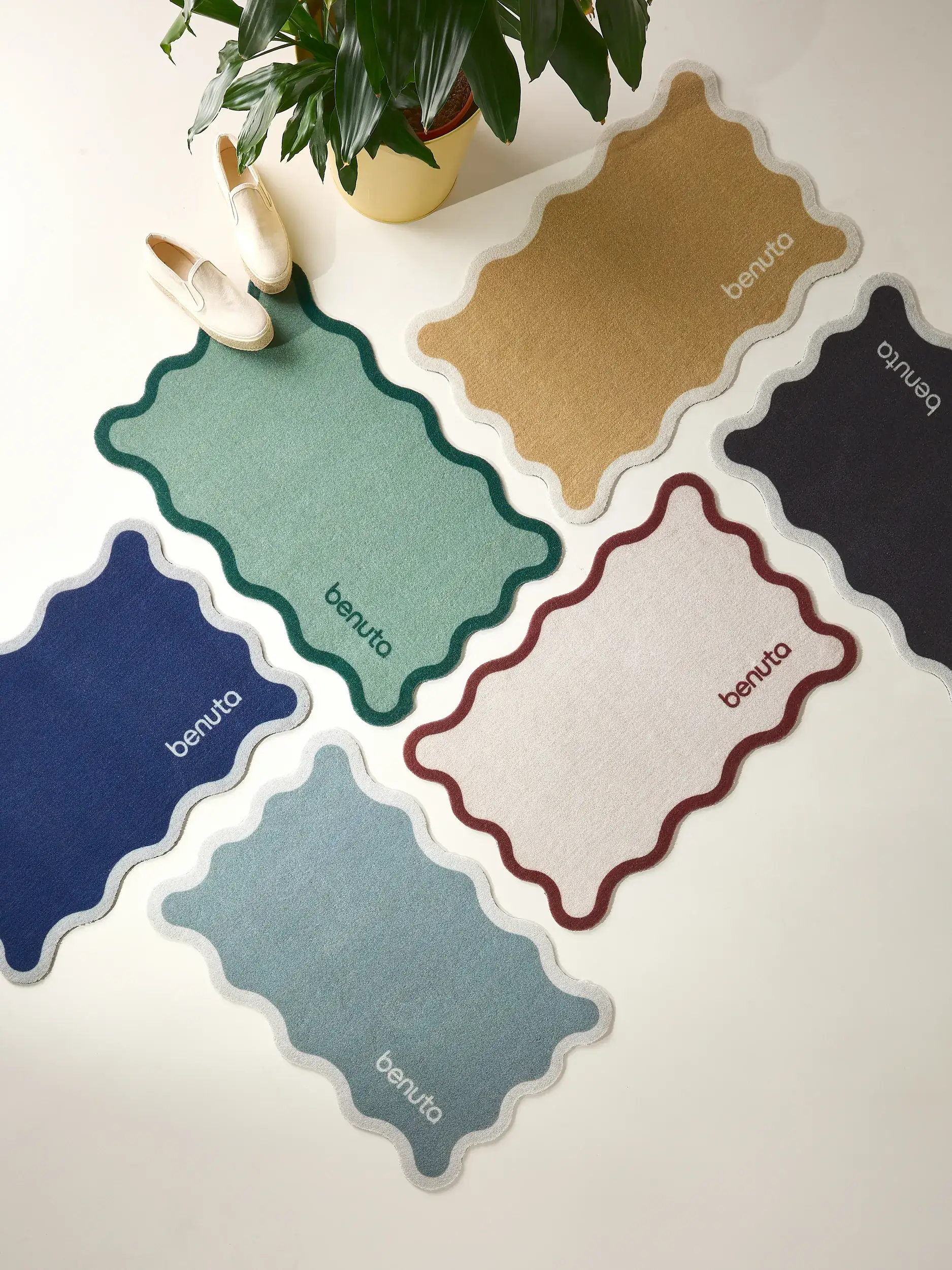 Wycieraczka Curl szary im Design Obramowanie aus 100% Poliester (PET recyklingowany) von benuta