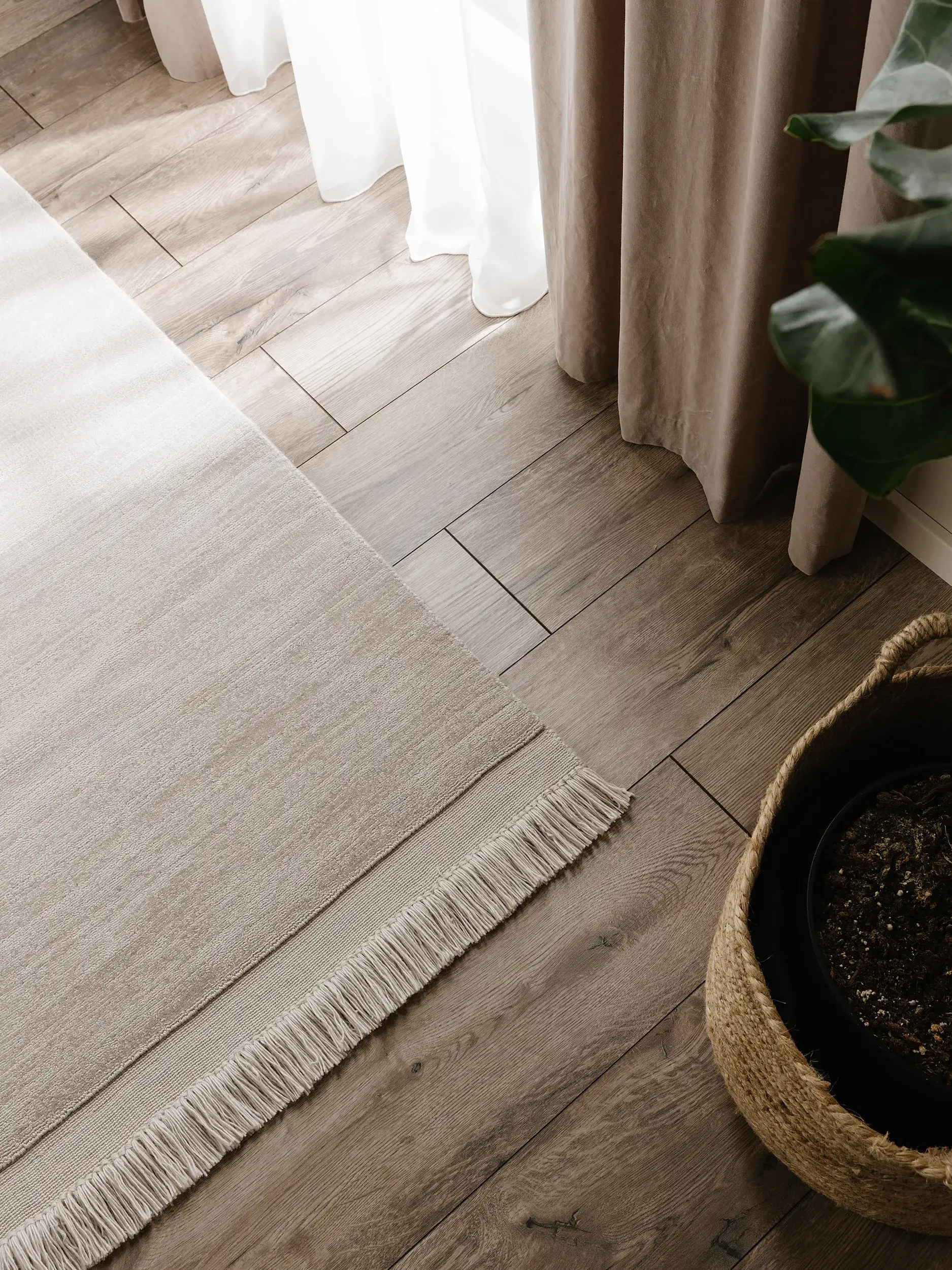 Teppich Jade aus 80% Polyester, 20% Baumwolle in Grau von benuta Pure