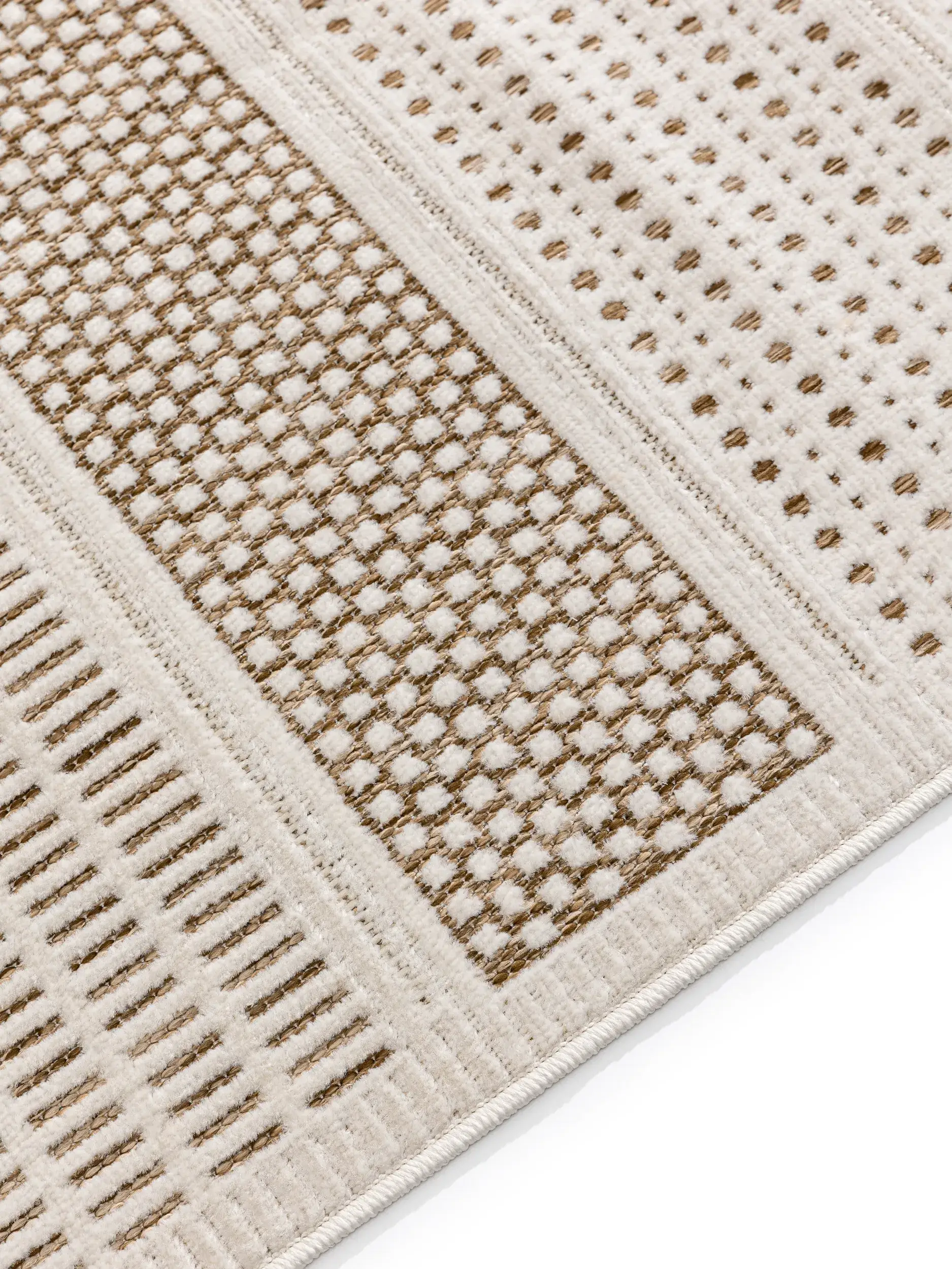 Tappeto di 100% Polipropilene in Bianco con pelo alto 100% Polipropilene da benuta Basic