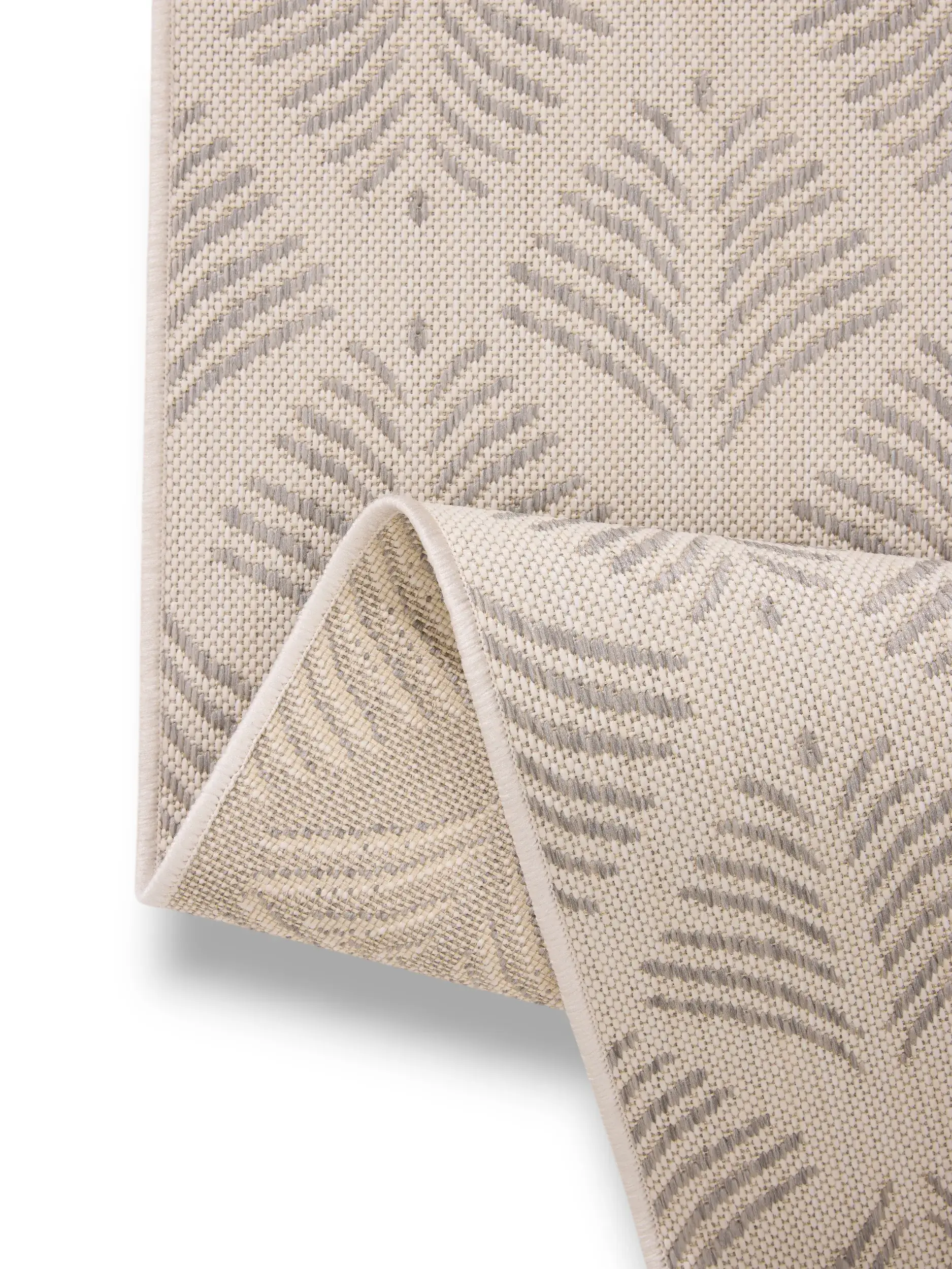 Rug made of 100% Polypropylen in Grey with a 100% Polypropylen high pile by benuta Nest