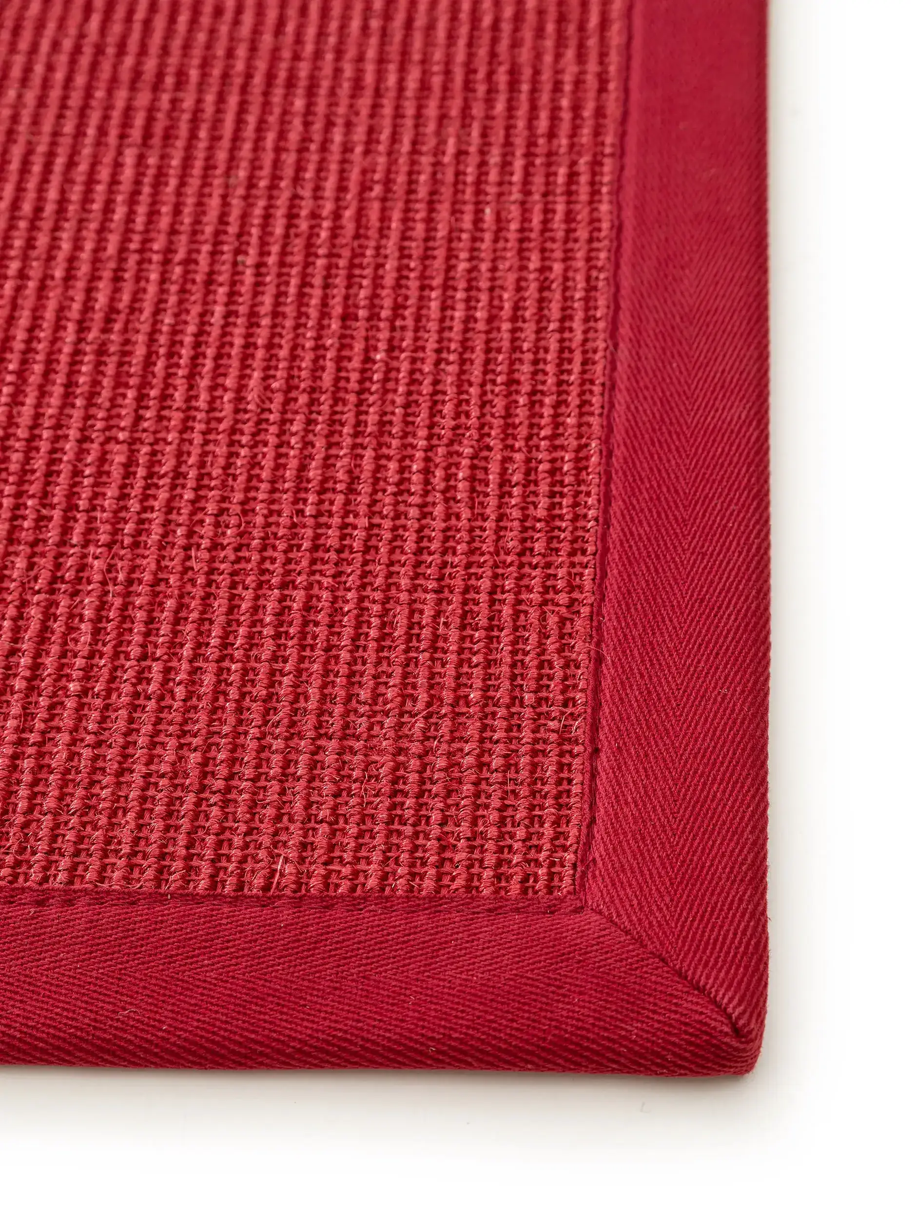 Fußmatte Sana Rot im Design Bordüre aus 100% Sisal von benuta Nest