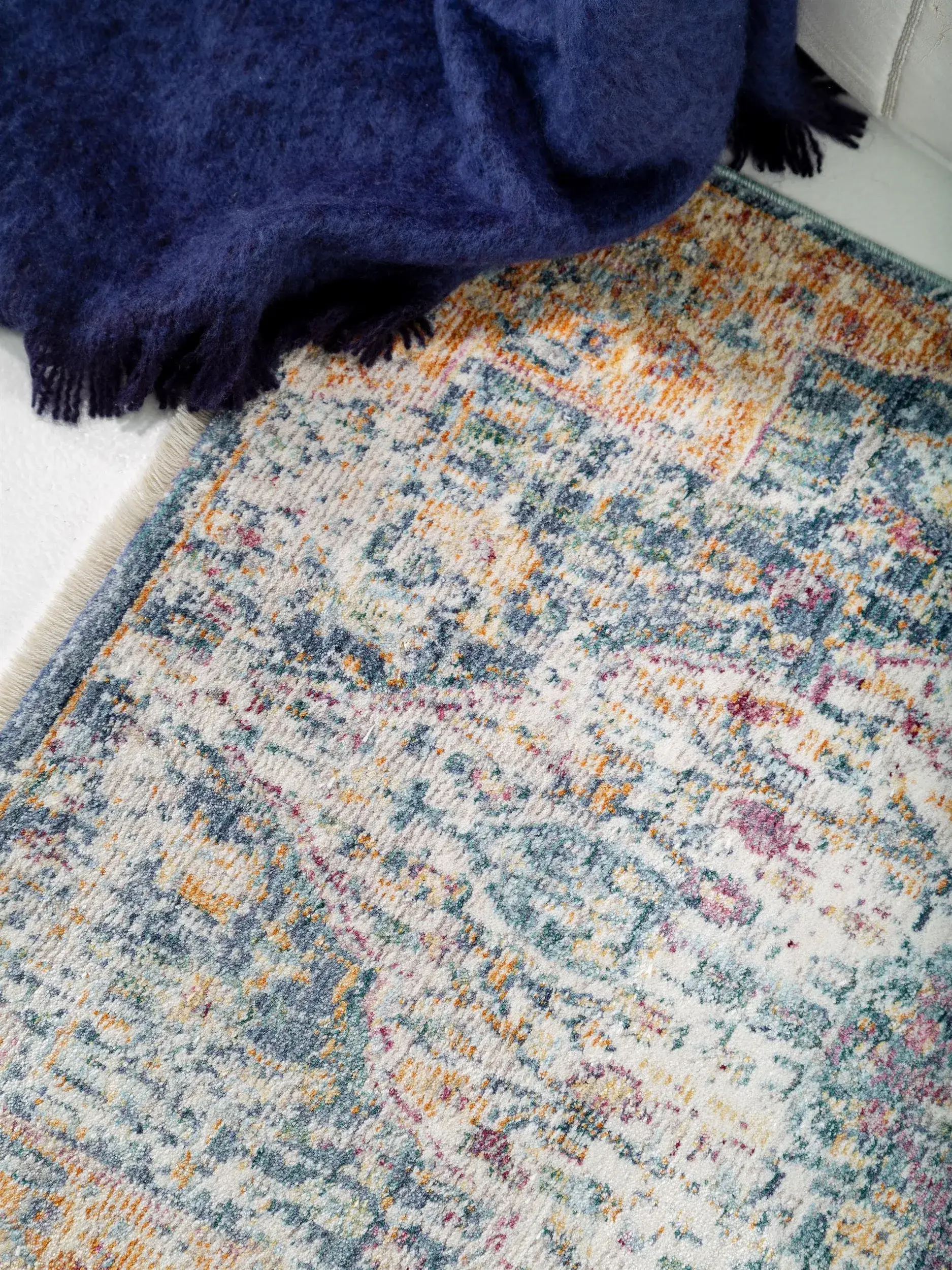 Rug made of 100% Viskose in Multicolor with a 100% Viskose high pile by benuta Pop