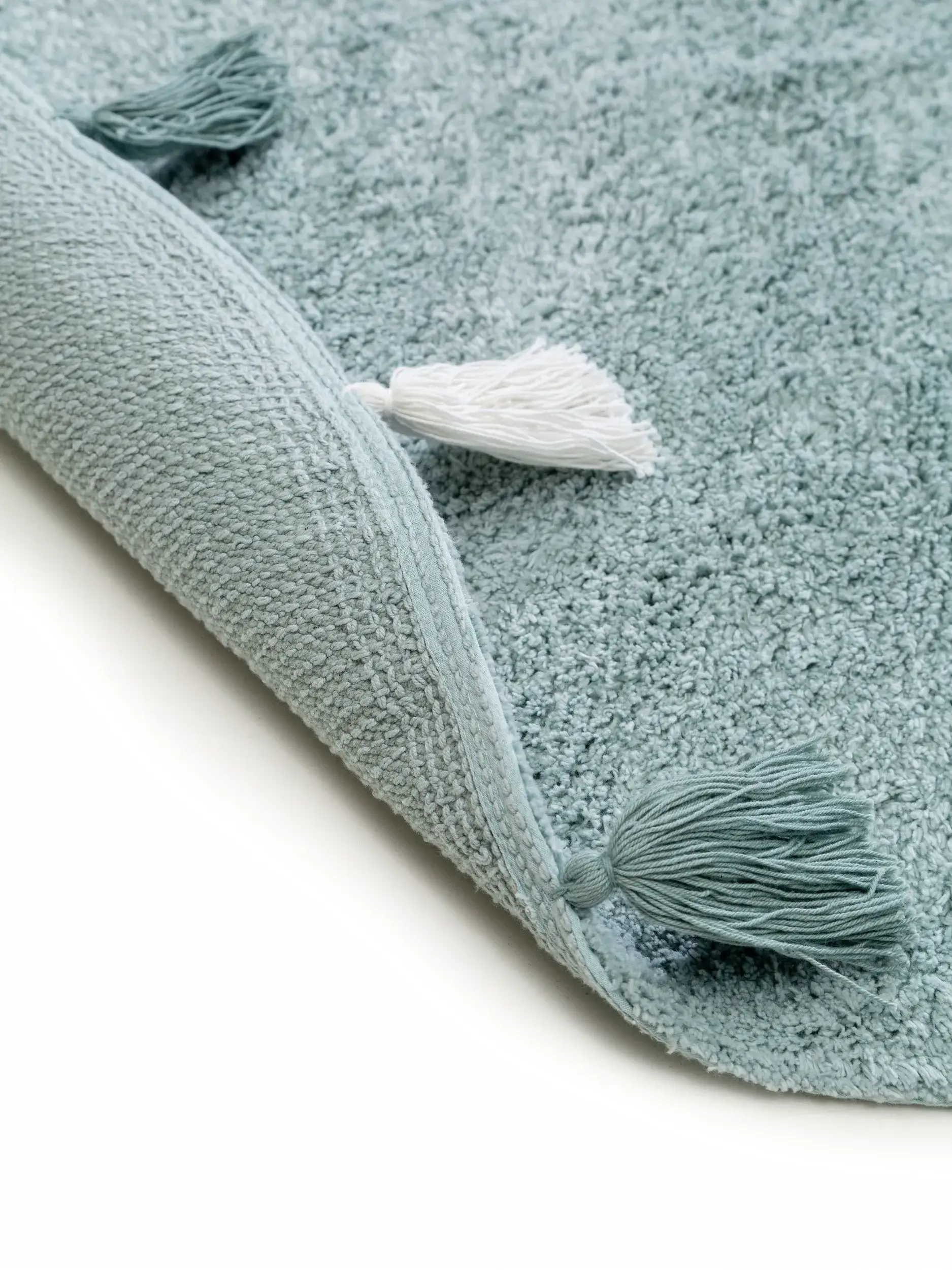 Rug made of 100% Baumwolle in Grün with a 100% Baumwolle high pile by Lytte