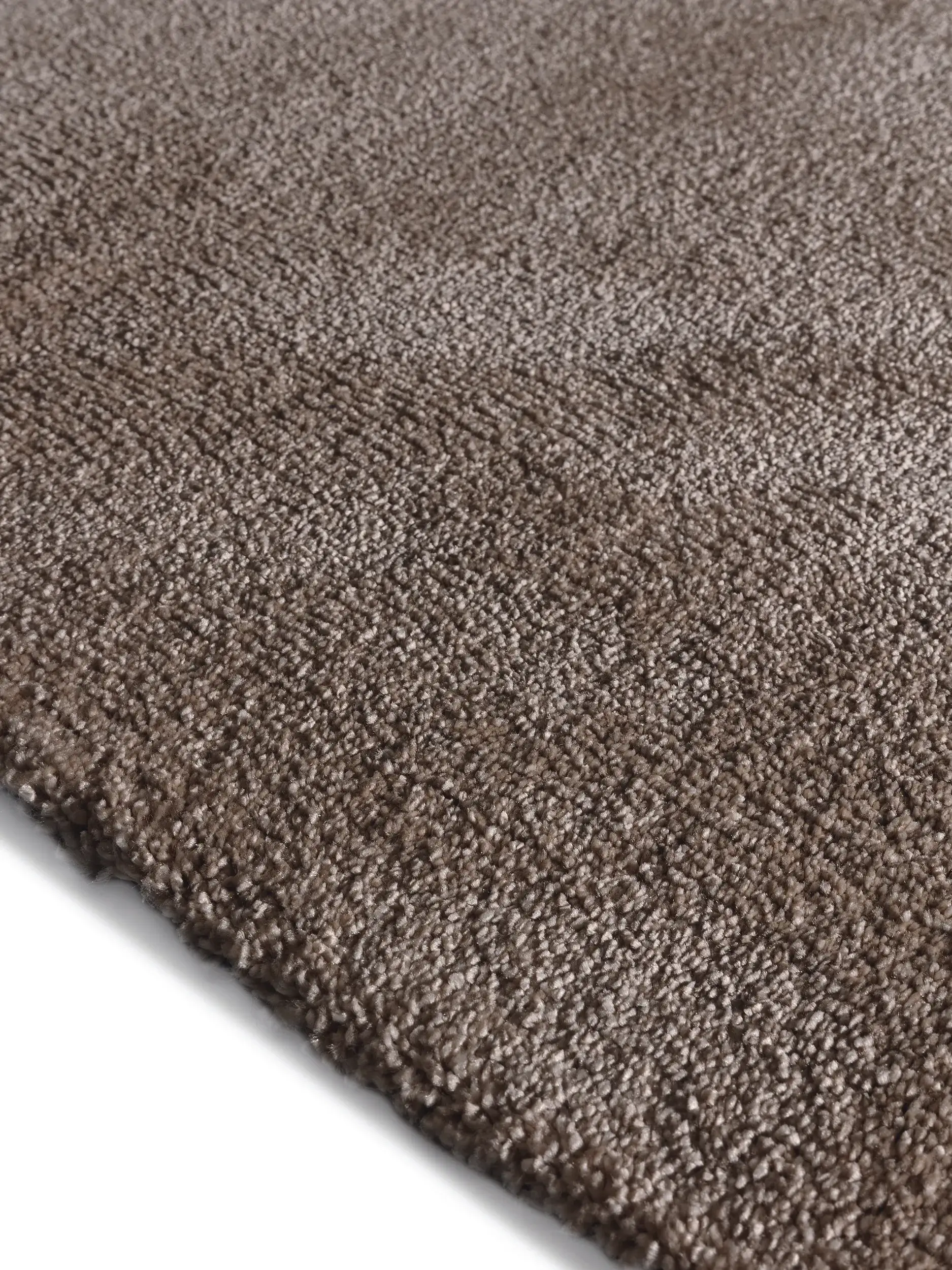 Rug made of 100% Polypropylen in Taupe with a 100% Polypropylen high pile by benuta Nest