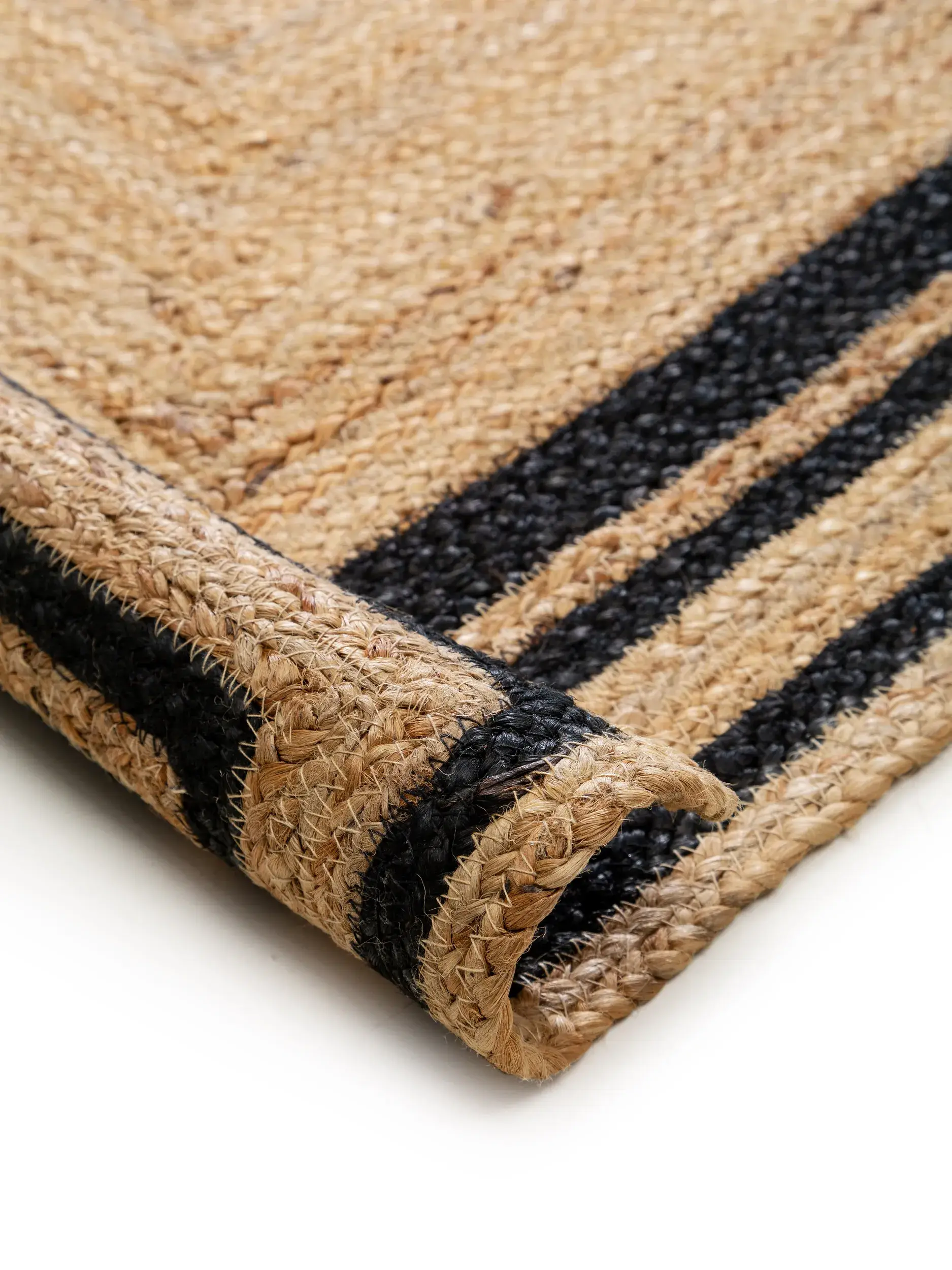 Teppich aus 100% Jute in Schwarz mit 100% Jute hohem Flor von benuta Pure