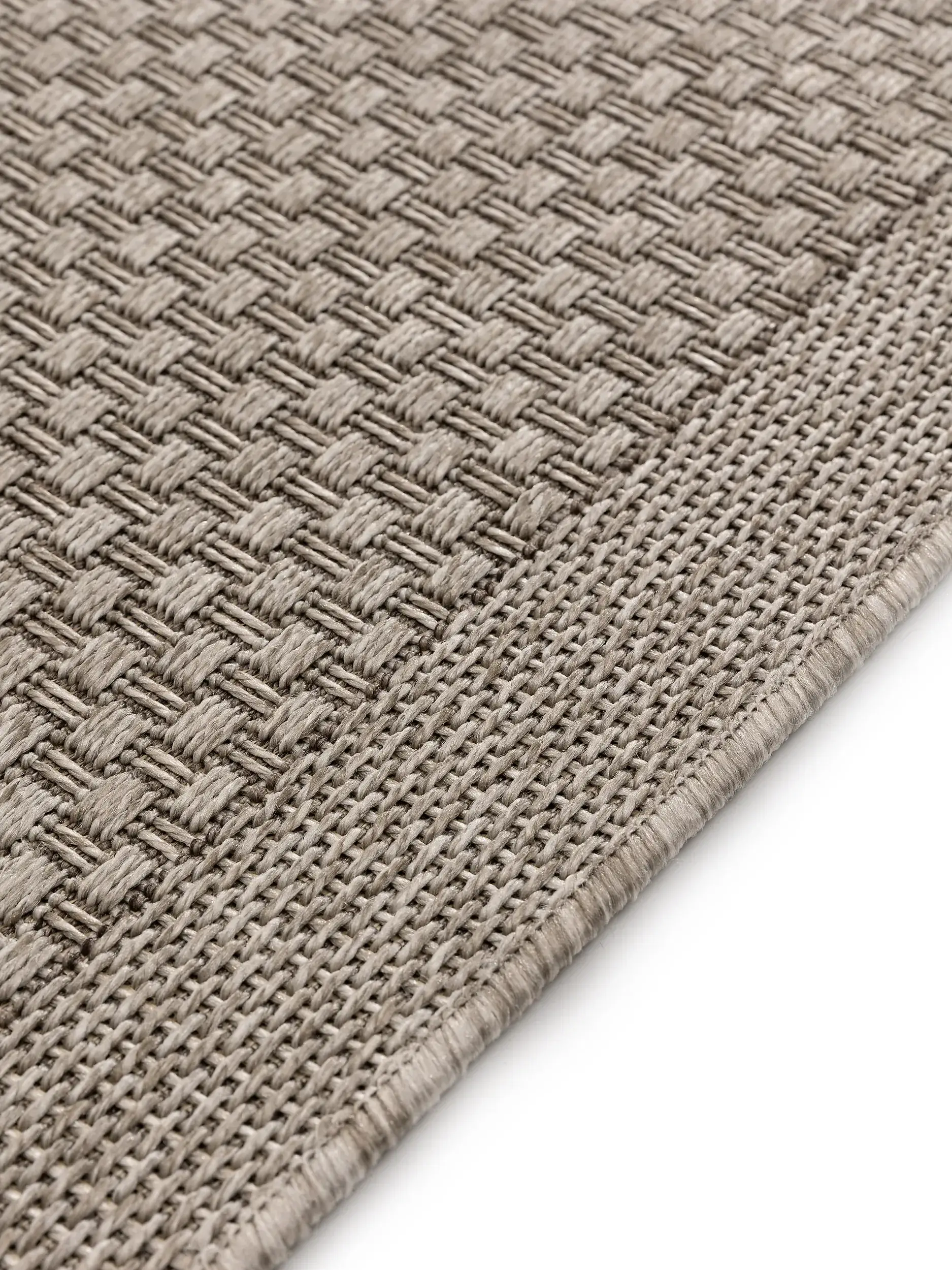 Tapis en 100% Polypropylène en Gris avec une pile de 100% Polypropylène de hauteur de benuta nest