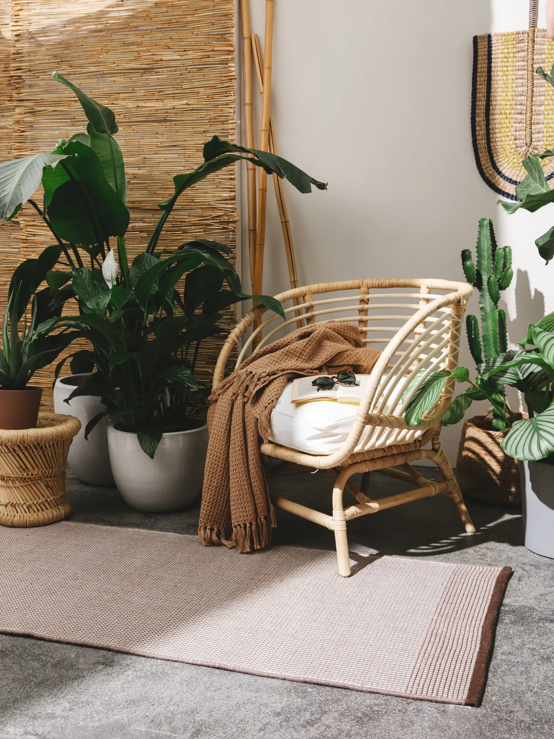 Rug made of 100% Polyester (recyceltes PET) in Beige with a 100% Polyester (recyceltes PET) high pile by benuta Pure