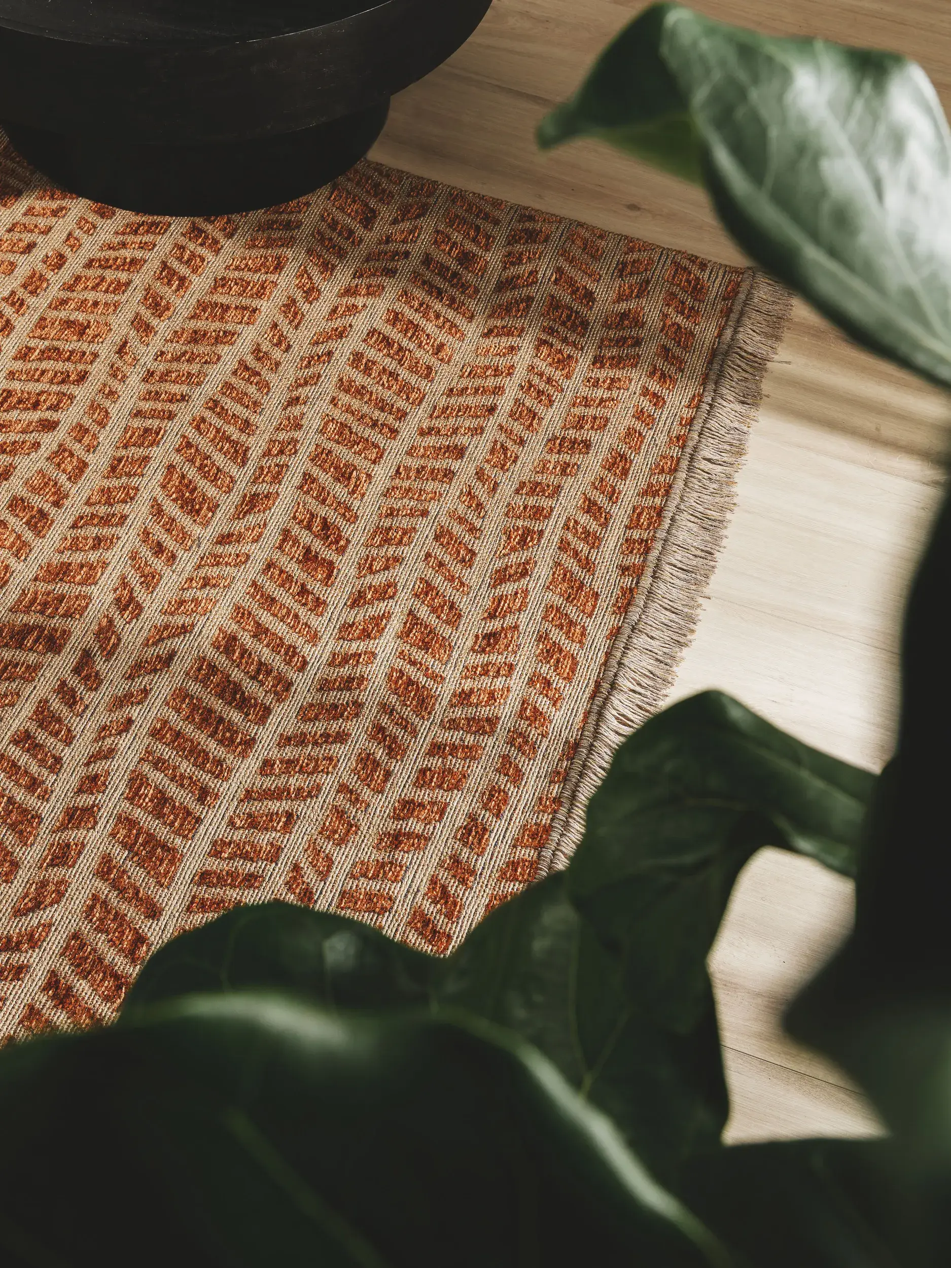 Tappeto di 55% Cotone (riciclato), 30% Iuta, 15% Poliestere in Beige con pelo alto 55% Cotone (riciclato), 30% Iuta, 15% Poliestere da benuta pure