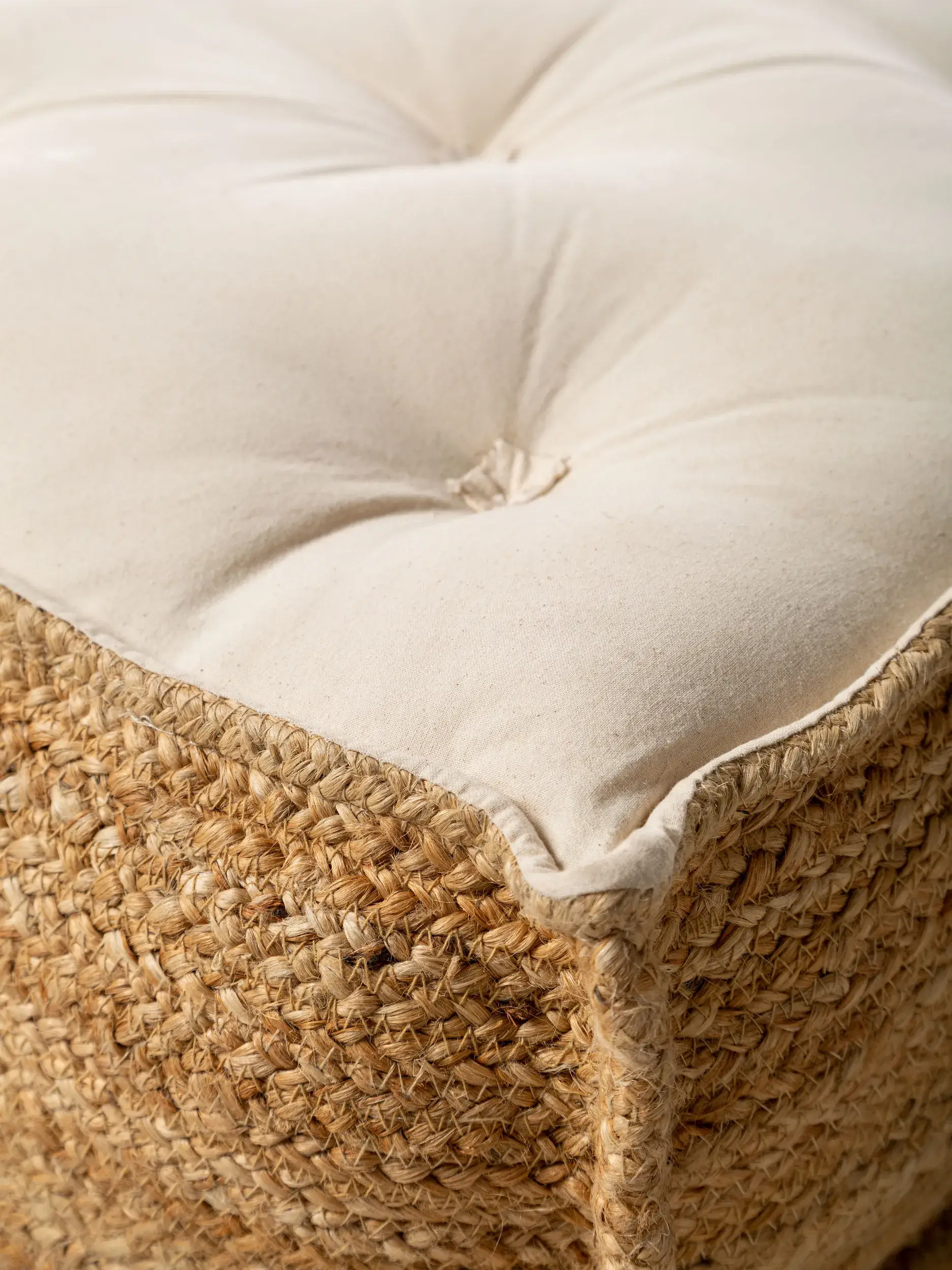 Coussin de sol Jutta Marron clair en motif Uni en 80% Jute, 20% Coton de benuta pure