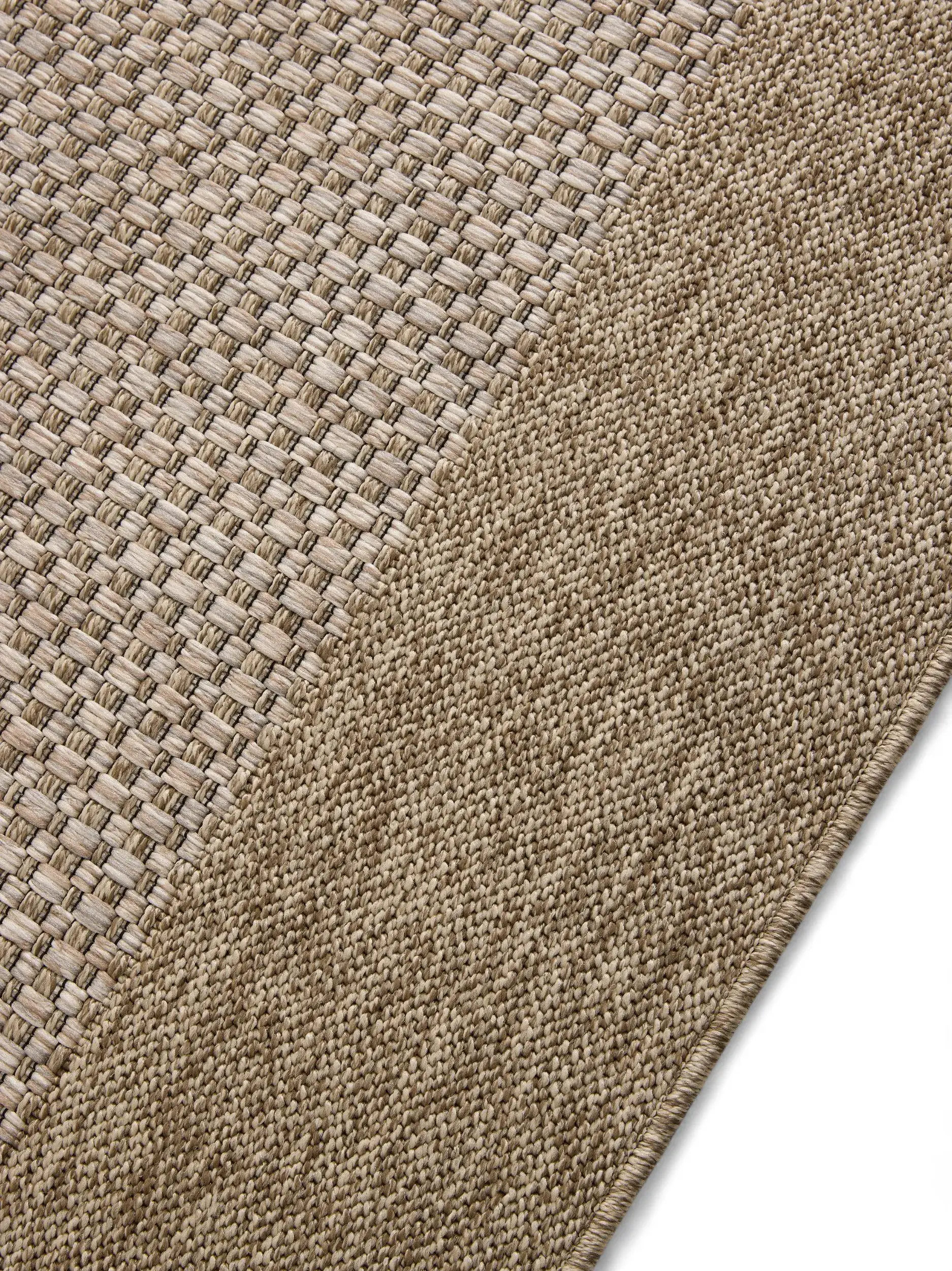 Tapis en 100% Polypropylène en Beige avec une pile de 100% Polypropylène de hauteur de benuta nest