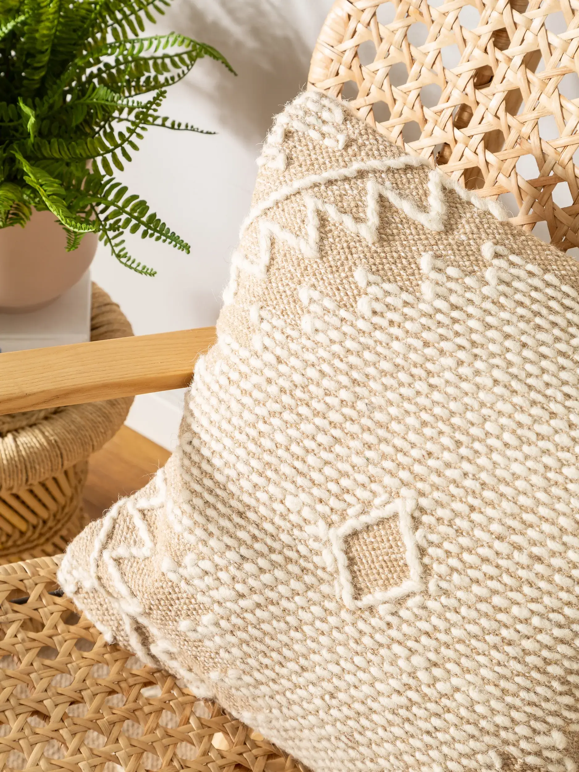 Kissenbezug Sydney Beige Abstrakt-suunnittelussa, valmistettu 60% puuvillaa, 40% villaaista, benuta Purein toimesta