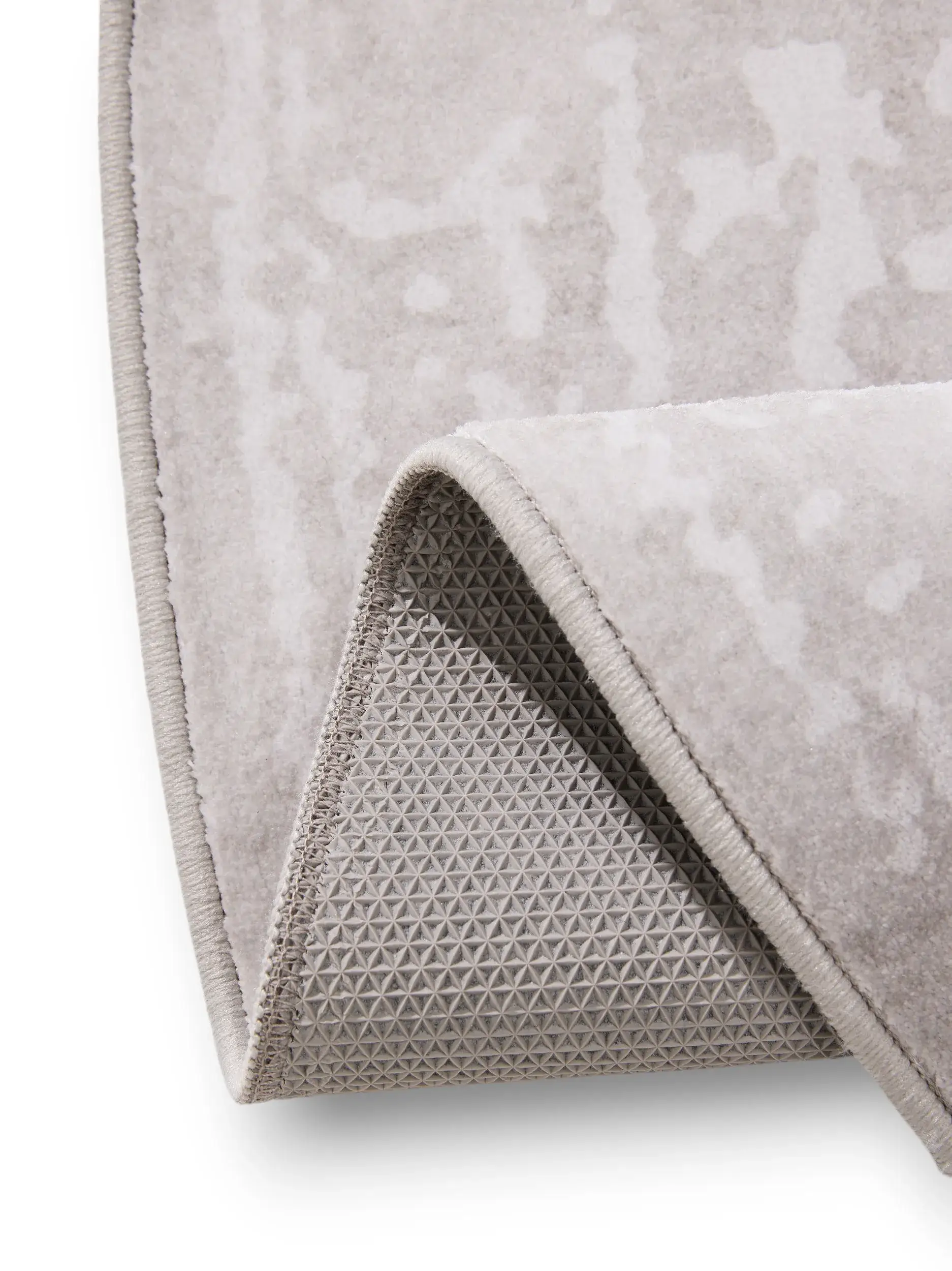 Teppe av 100% Polyester i Taupe med 100% Polyester høy lugg fra benuta Nest