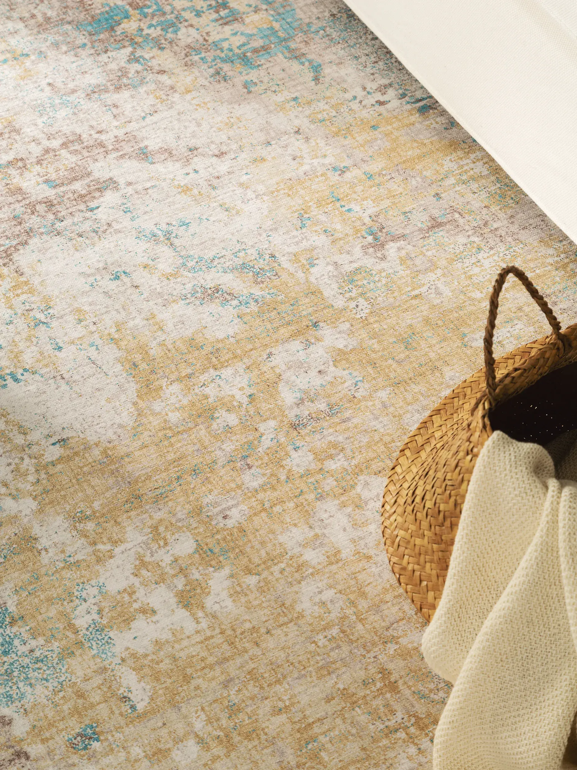 Teppich aus 100% Polyester in Gelb mit 100% Polyester hohem Flor von benuta Pop