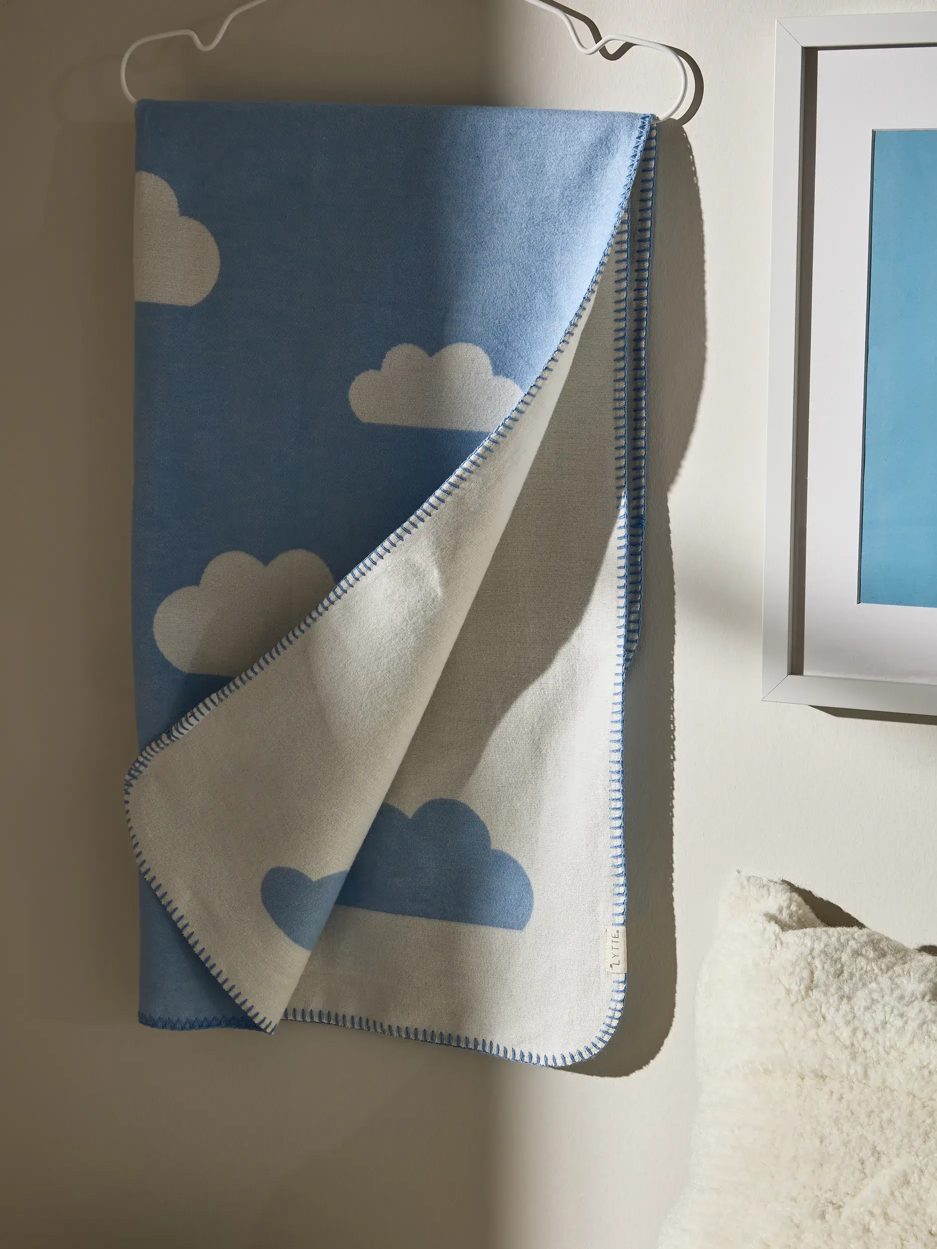 Baumwolldecke Lumi Hellblau im Design  aus  von Lytte