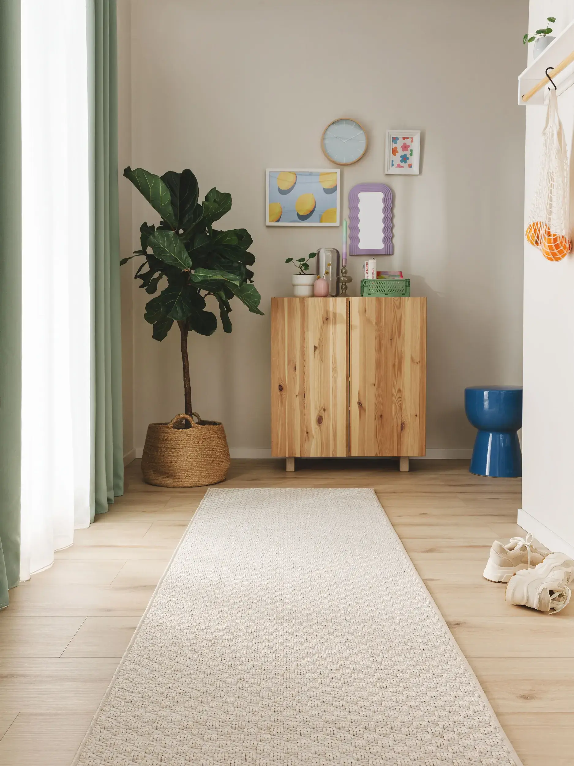Teppich aus 100% Polypropylen in Beige mit 100% Polypropylen hohem Flor von benuta Pop