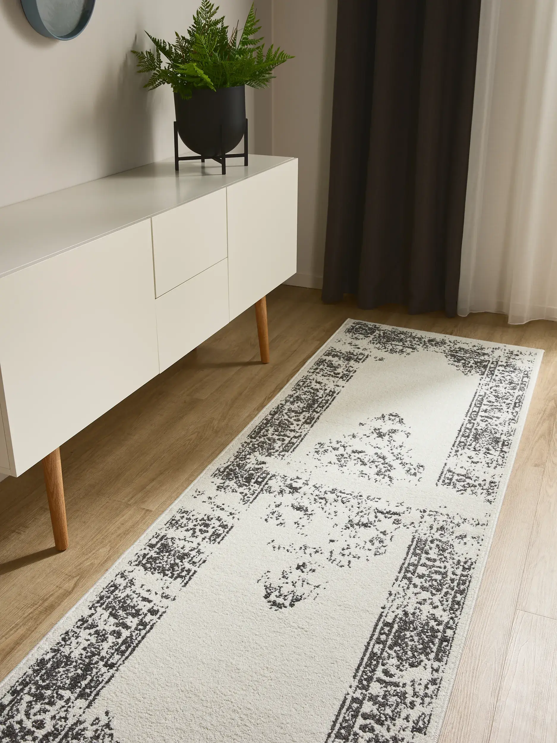 Rug made of 100% Polypropylen in Beige with a 100% Polypropylen high pile by benuta Basic
