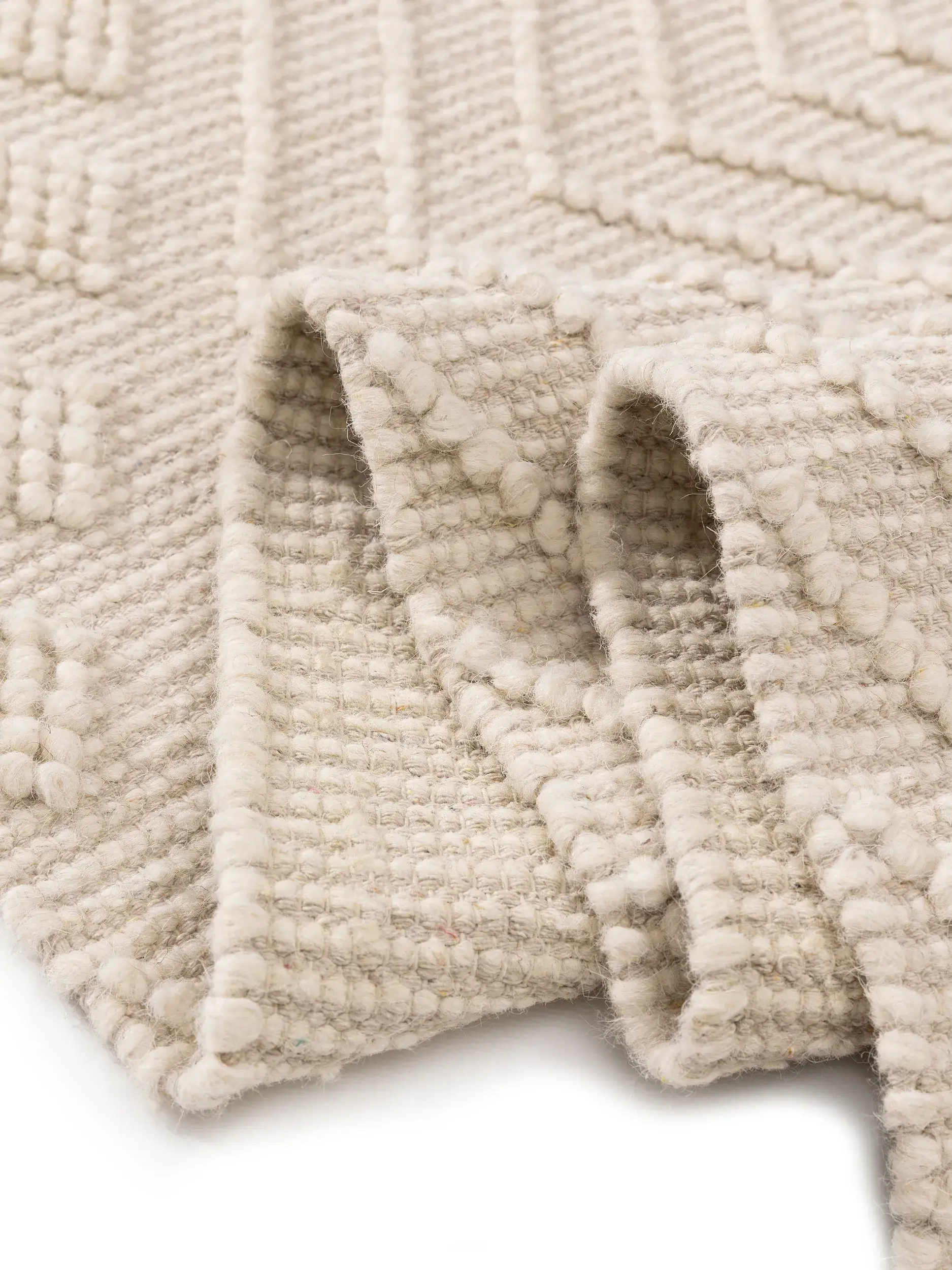 Teppich aus 55% Baumwolle, 45% Wolle in Beige mit 55% Baumwolle, 45% Wolle hohem Flor von benuta Pure