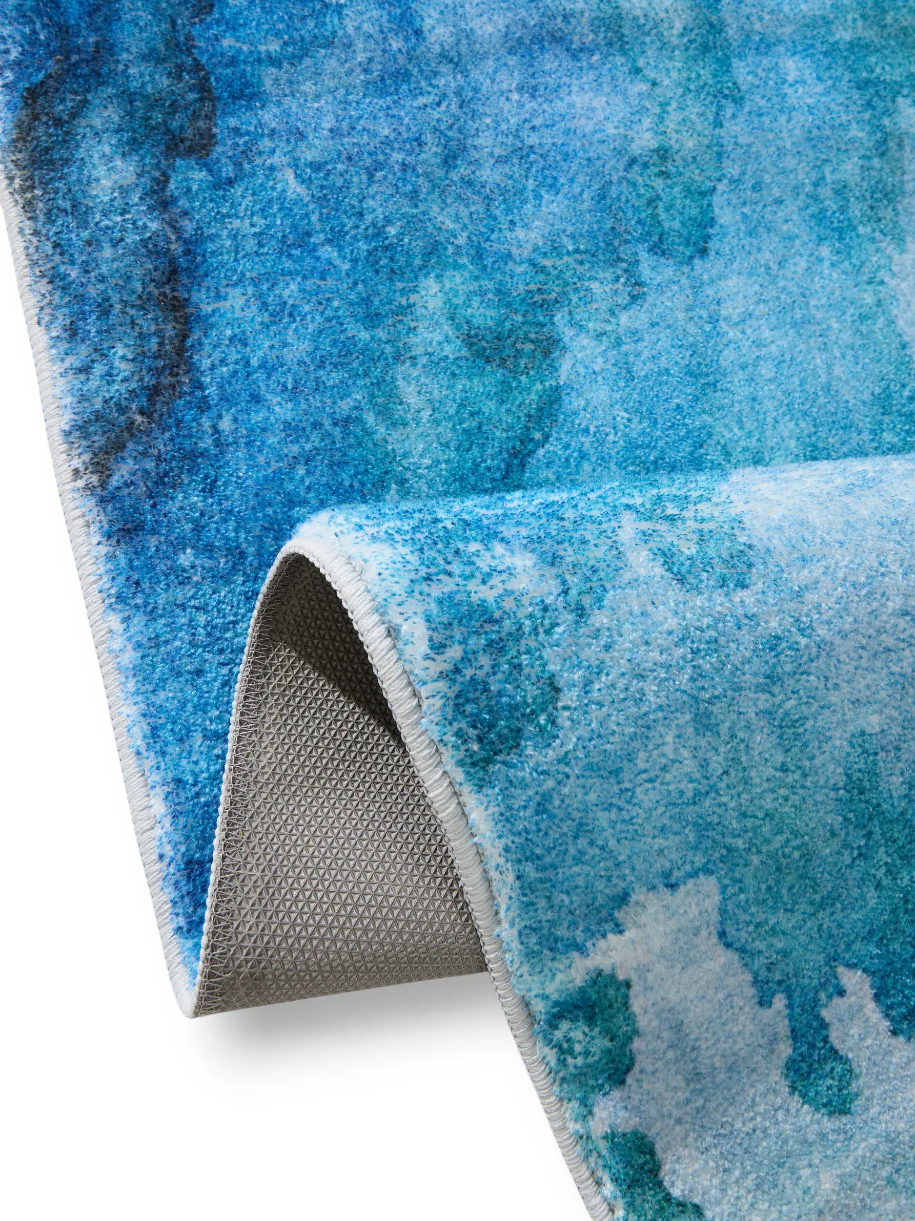 Rug made of 100% Polyester in Blau with a 100% Polyester high pile by benuta Pop